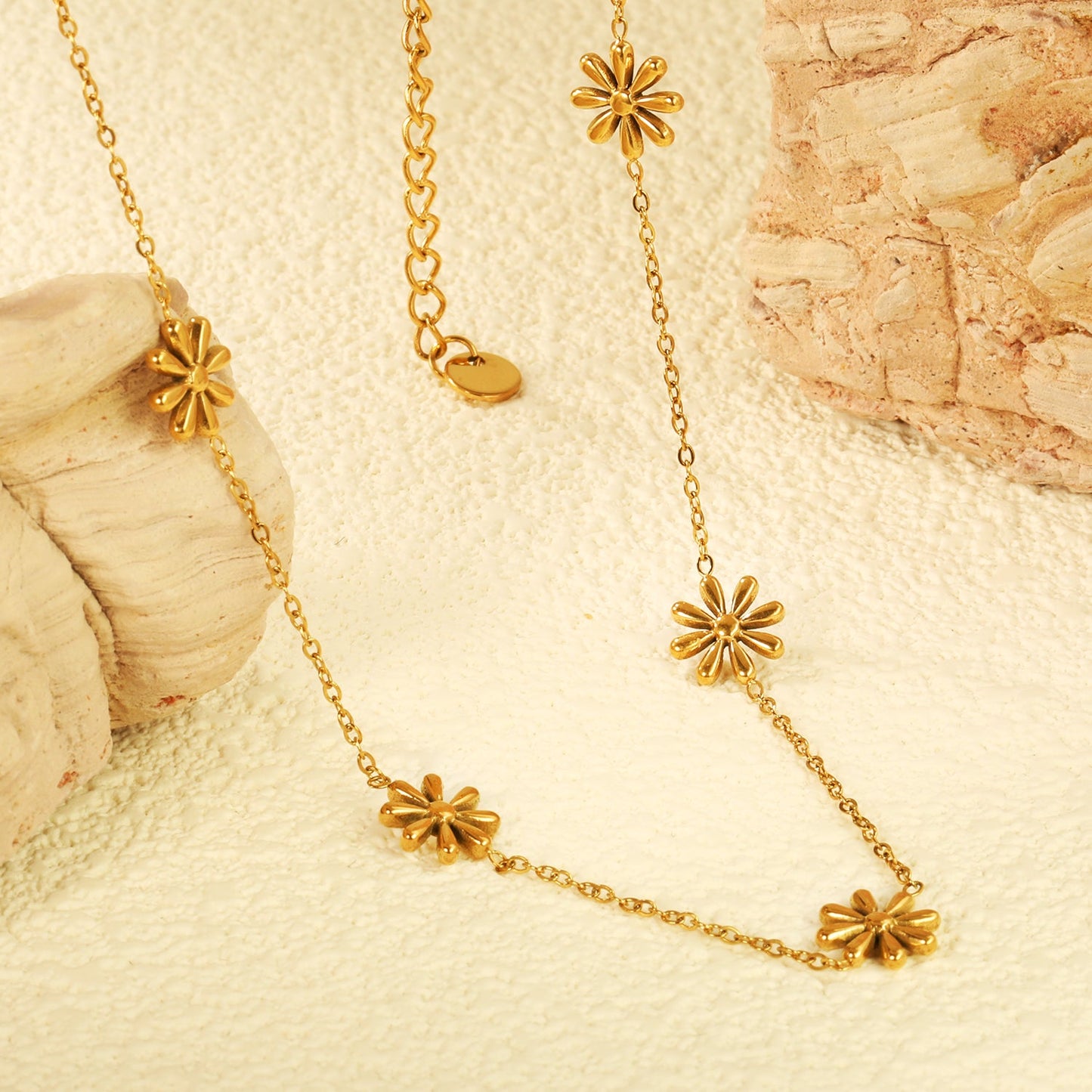 5 9mm three-dimensional six-petal flower necklace 40+5cm+6mm round plate Gold color