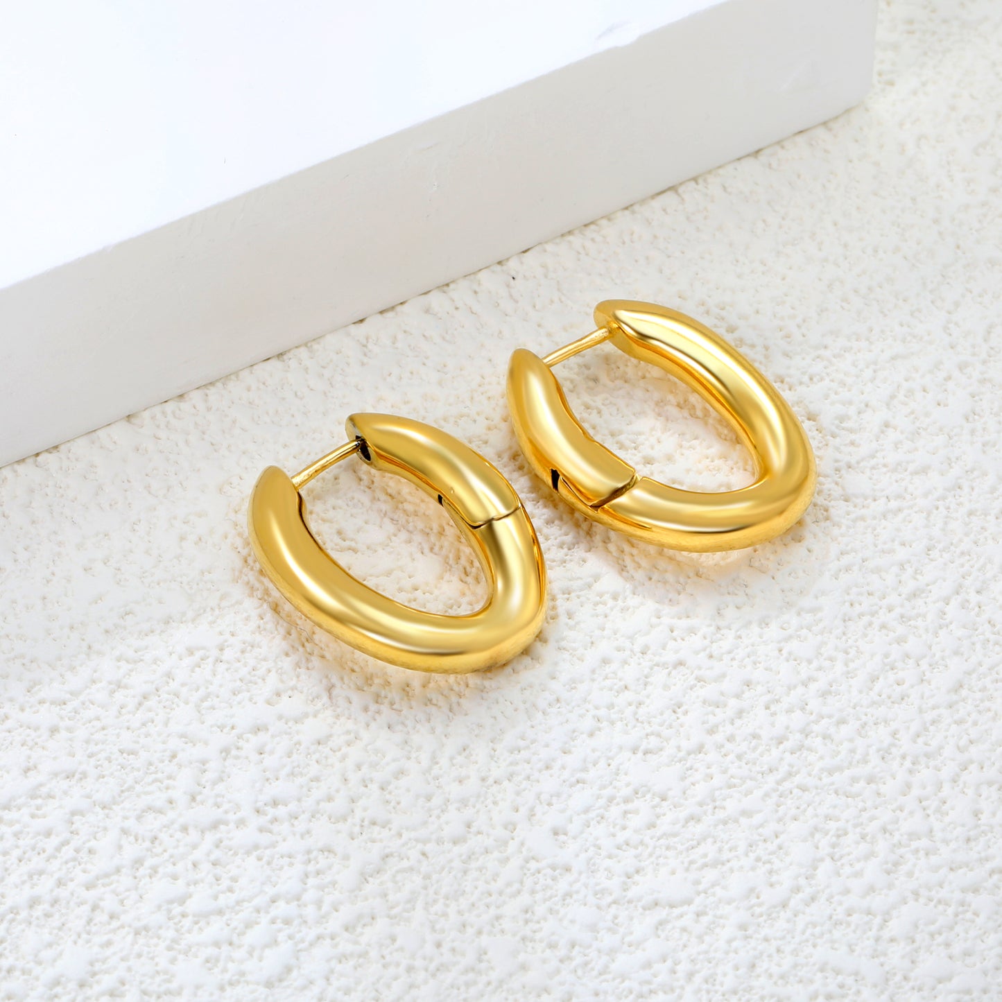 18.8*24.8mm U Shape Hoop Earring Stainless Steel Tarnish Minimalist Water Proof Hypoallergenic