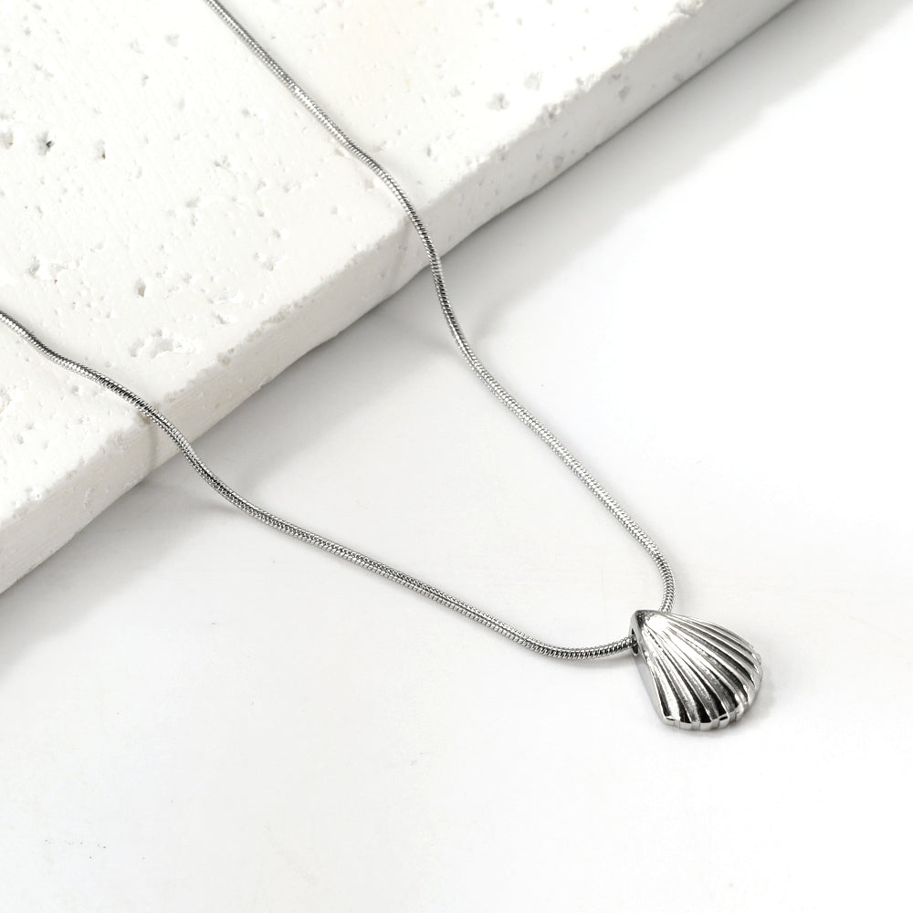 2024 New Year Shell Pendant Necklace 40+5cm