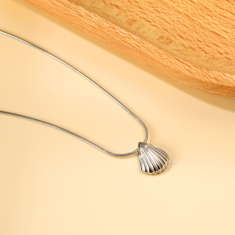 2024 New Year Shell Pendant Necklace 40+5cm