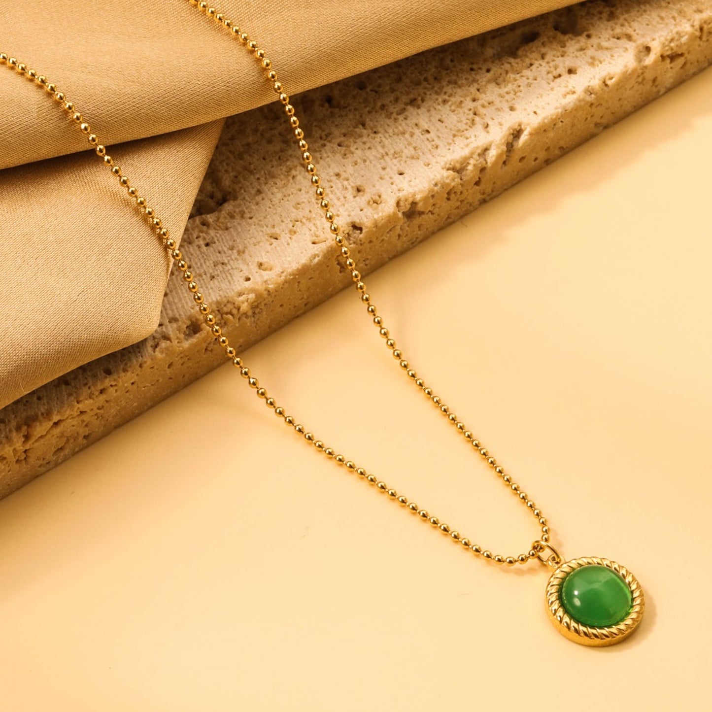 Round twisted edge with green cat's eye pendant 11.6mm Necklace 45+5cm
