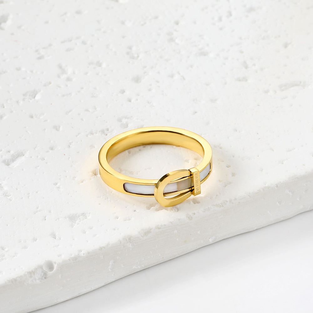White mother-of-pearl horseshoe buckle belt buckle ring 18K gold fashion ring