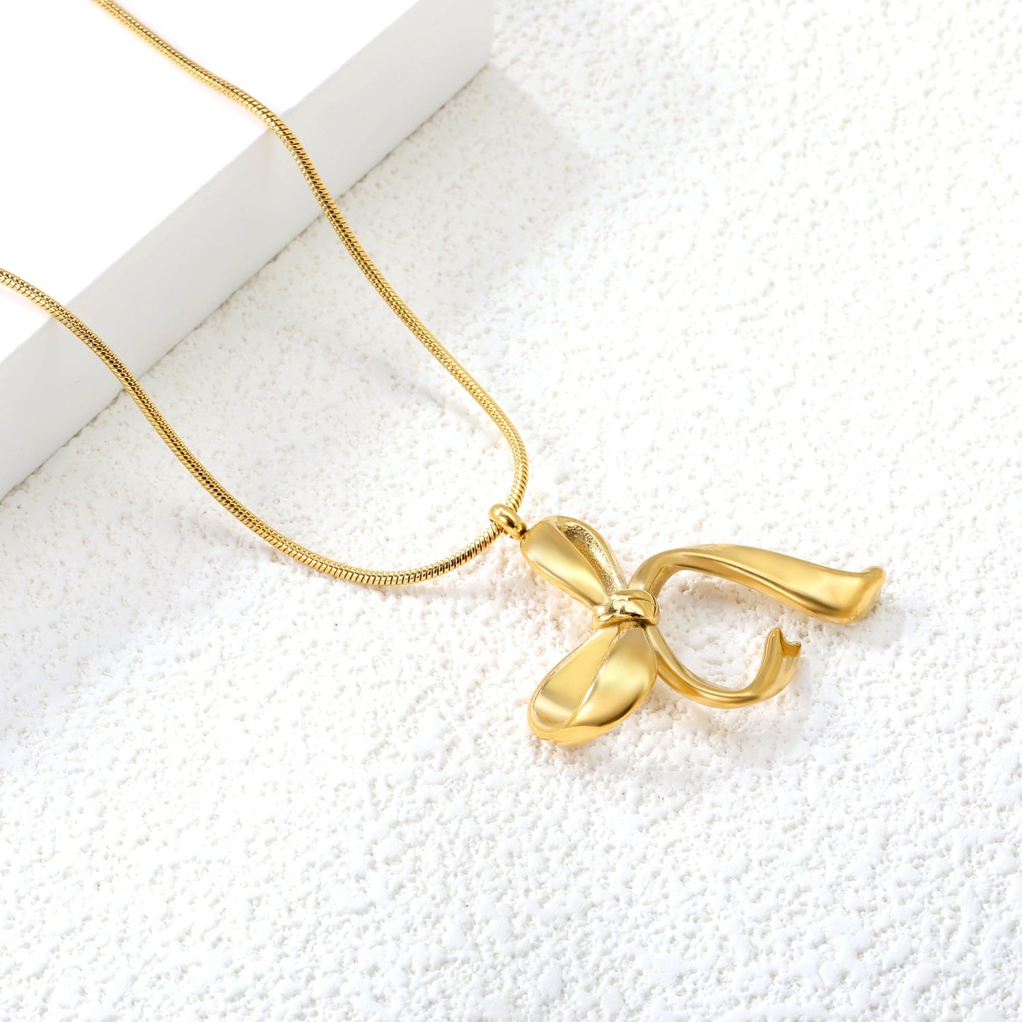 24*32mm bow pendant 1.2mm round snake*45+5cm+6mm round plaque necklace gold color
