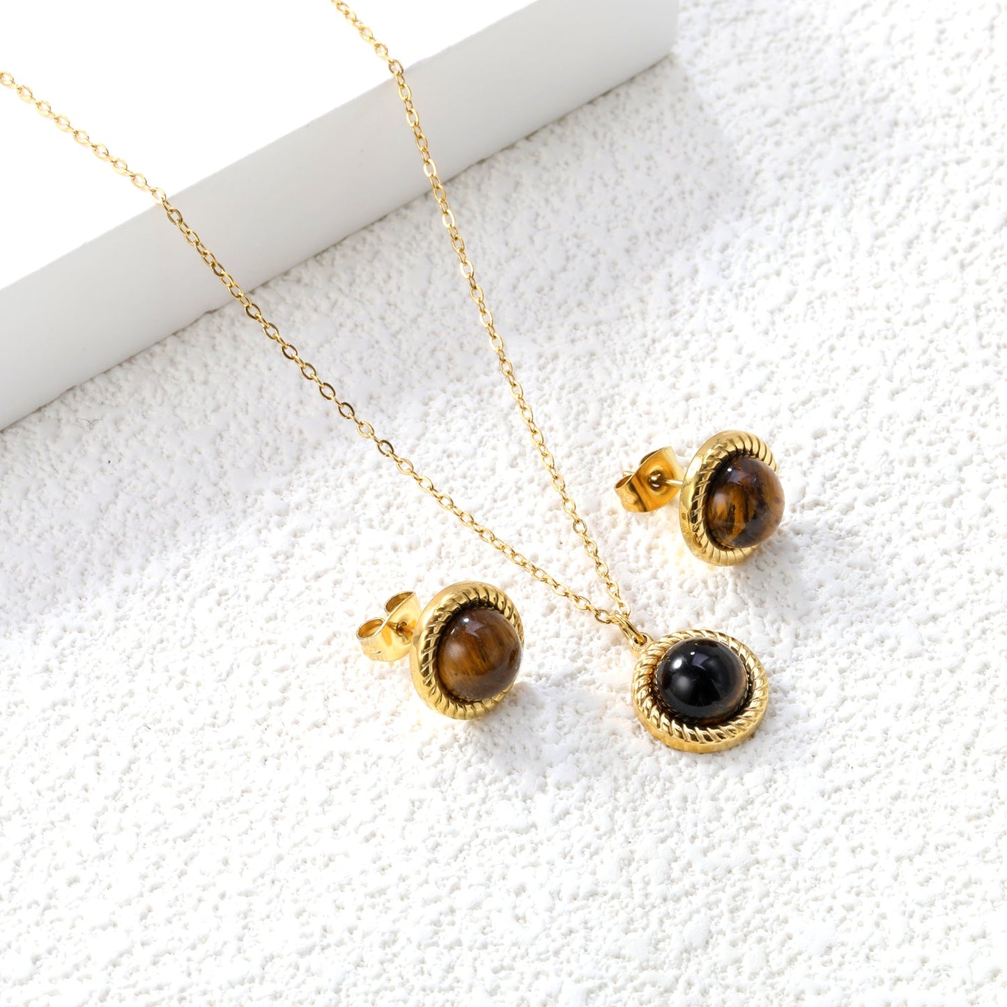 Tiger's Eye Set Gold-colored earrings:11.6mm Pendant:11.6mm 0.3 cross chain*40+5cm+6mm round plaque