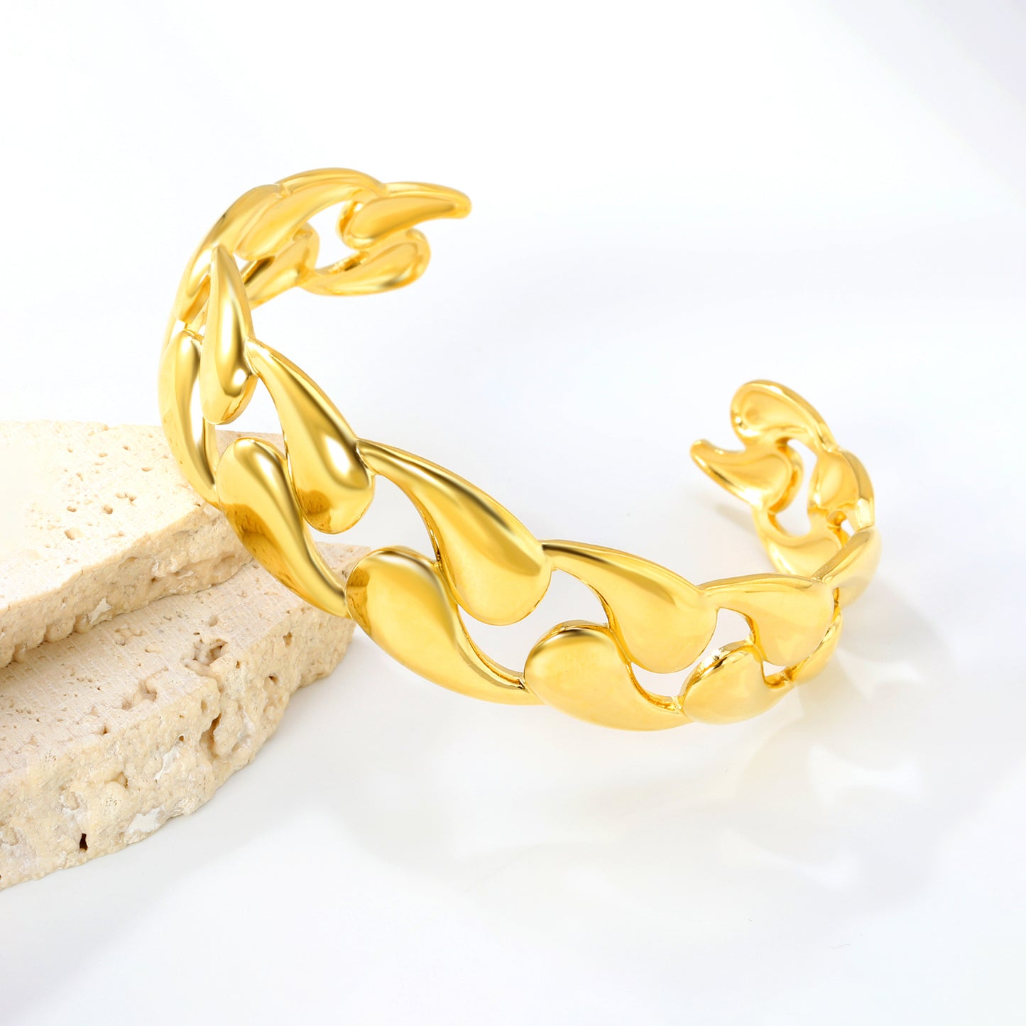 Fashion Accessory Gold Plated Stainless Steel Open Bangle Classic Smooth Water Drop Bracelet