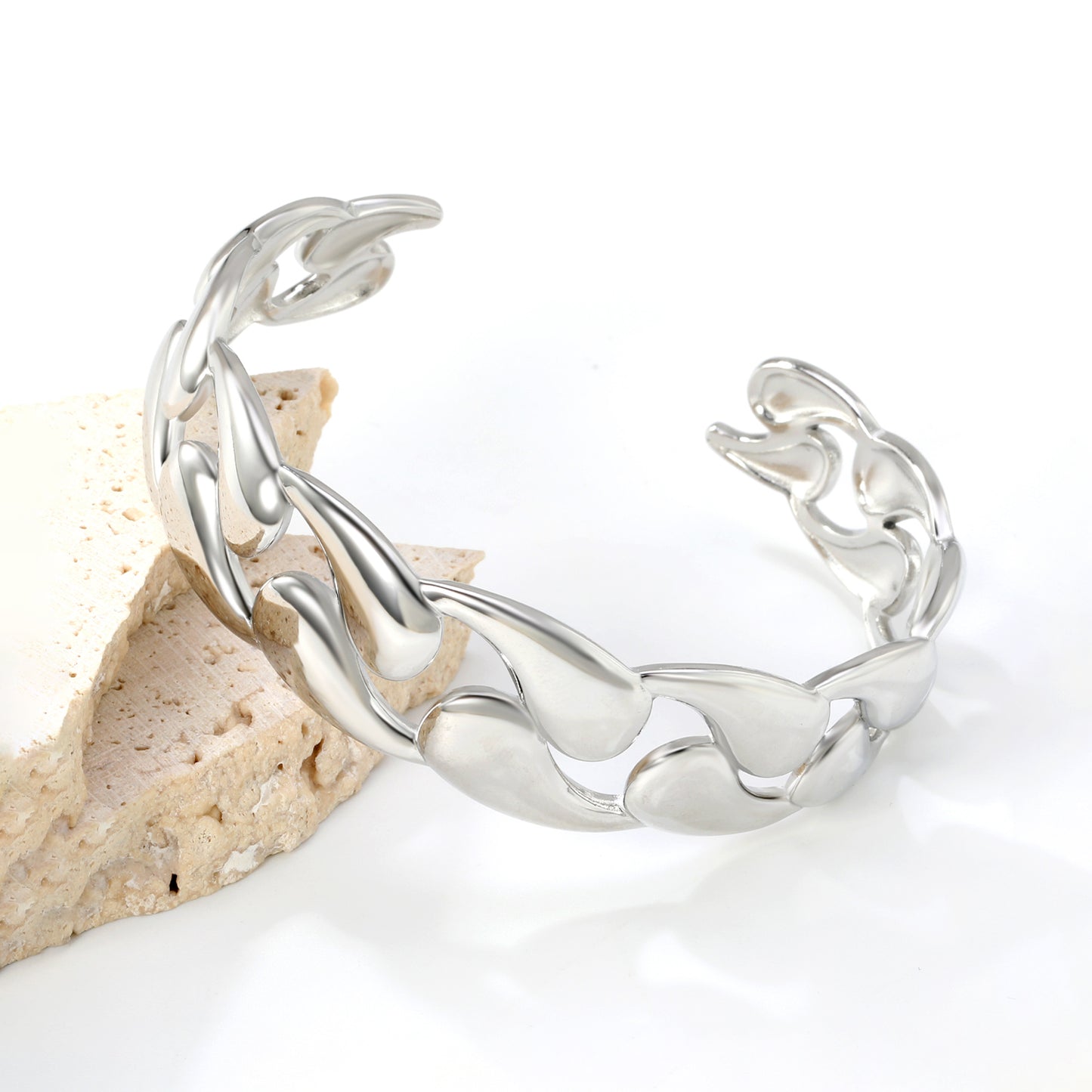 Fashion Accessory Gold Plated Stainless Steel Open Bangle Classic Smooth Water Drop Bracelet