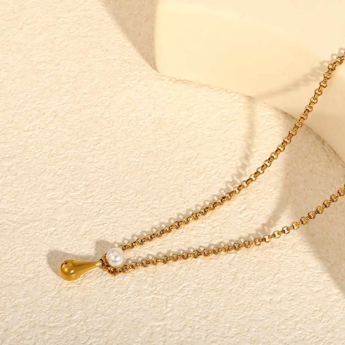Chunky Rolo Chain Pearl Teardrop Pendant Necklace | 6mm Pearl | 7x13mm Water Drop Charm | 42+5cm Adjustable Chain