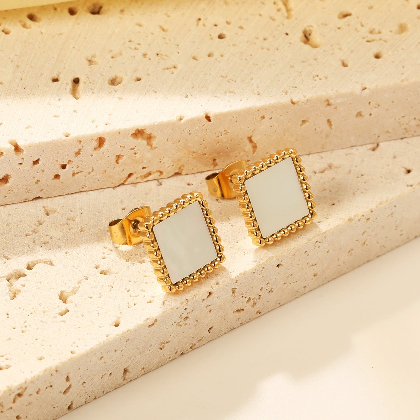 Beaded Edge Square with White Shell Earrings 10.5*10.5mm