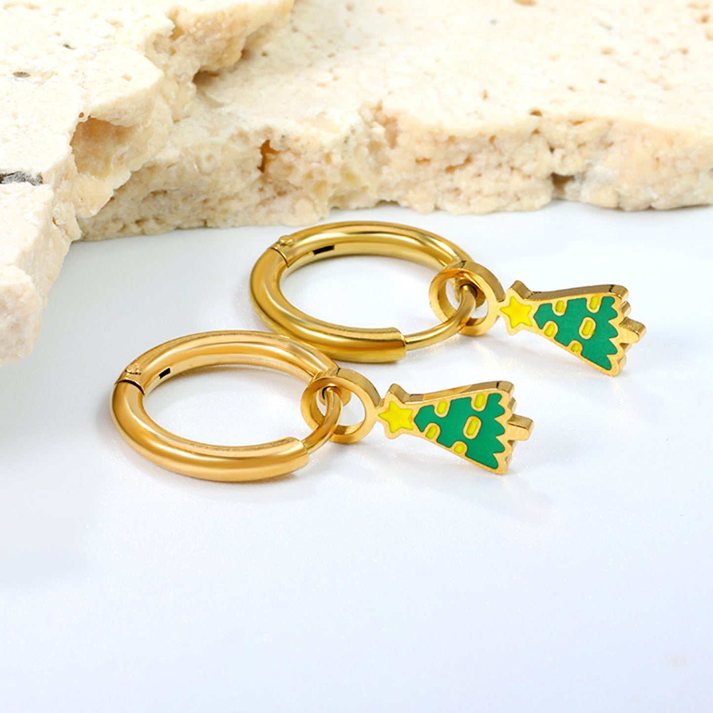 Children's Christmas Tree 6*13.5mm drop ear clips gold color