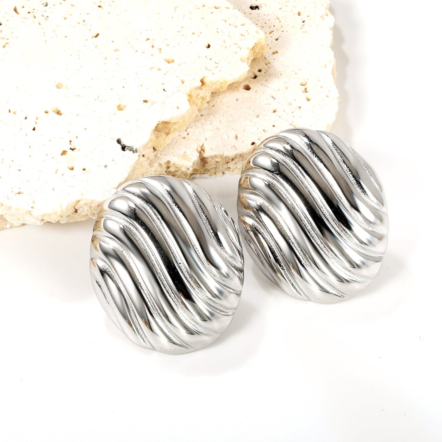 Oval Stripe Earrings 27.5*33.3mm