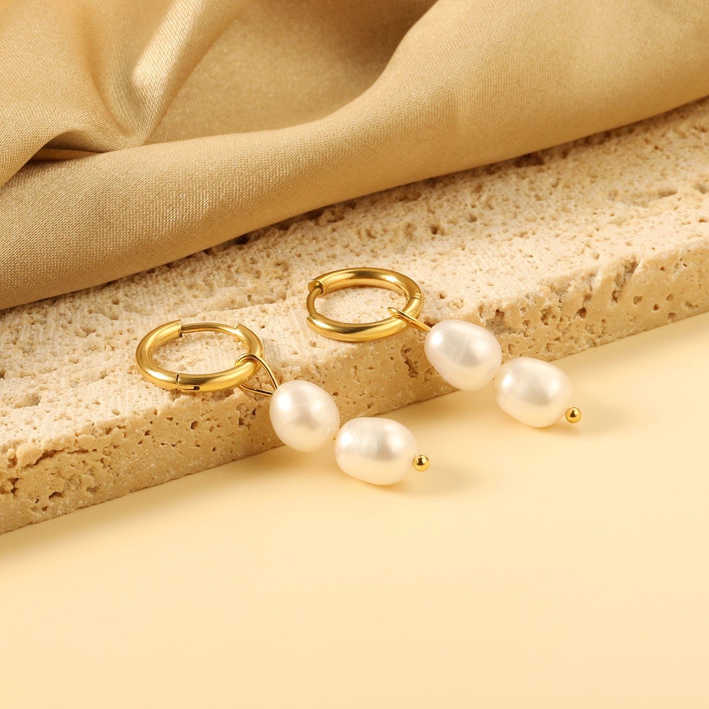 Spring 2024 2x14mm circle with two white pearls 7*8.5mm earrings