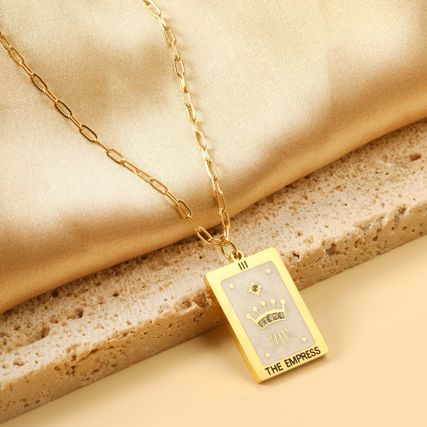 Spring 2024 Rectangle Crown White Pattern Pendant 16*22mm Necklace 45+5cm