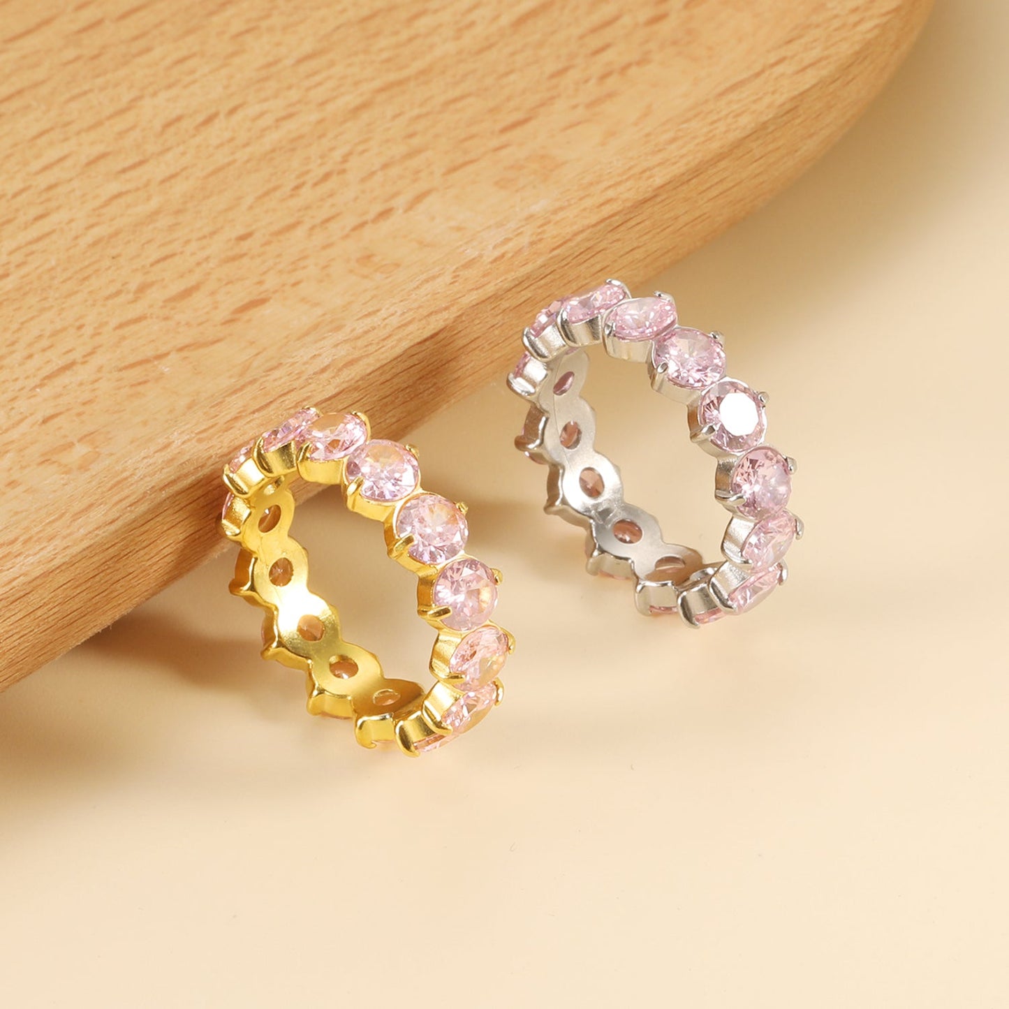 New white stone ring female light luxury sense of high class with elegant temperament metal wind