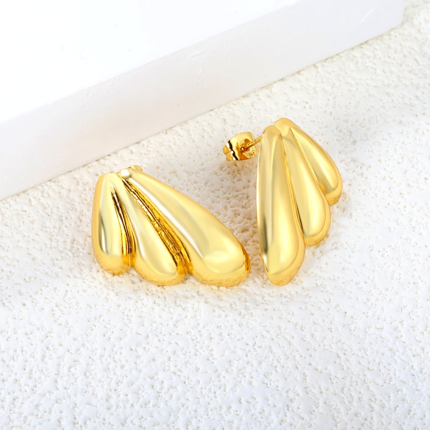 22*25mm winged stud earrings gold color