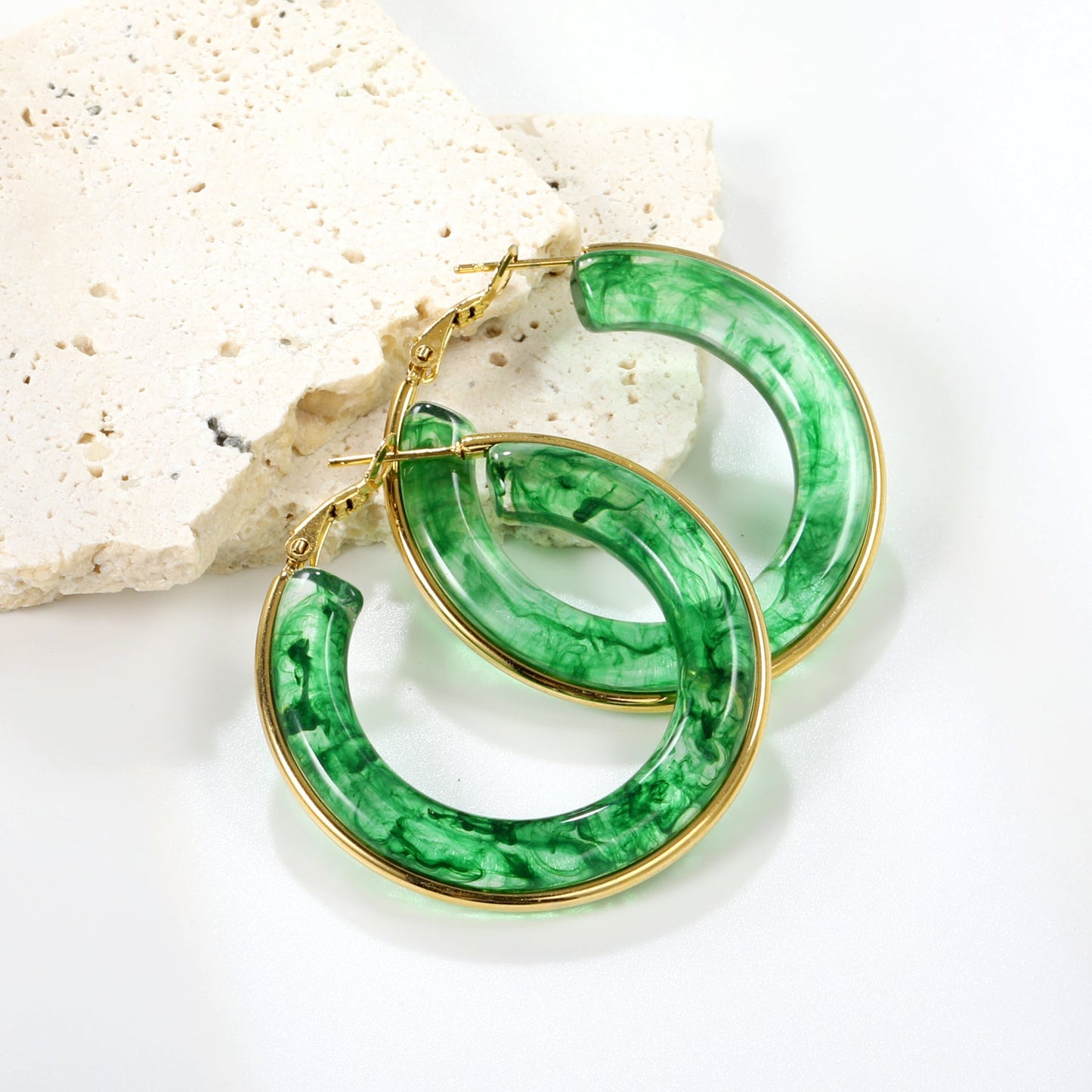 Round with White & Black & Green & Coffee Resin Loop Earrings 6.1*41.5mm