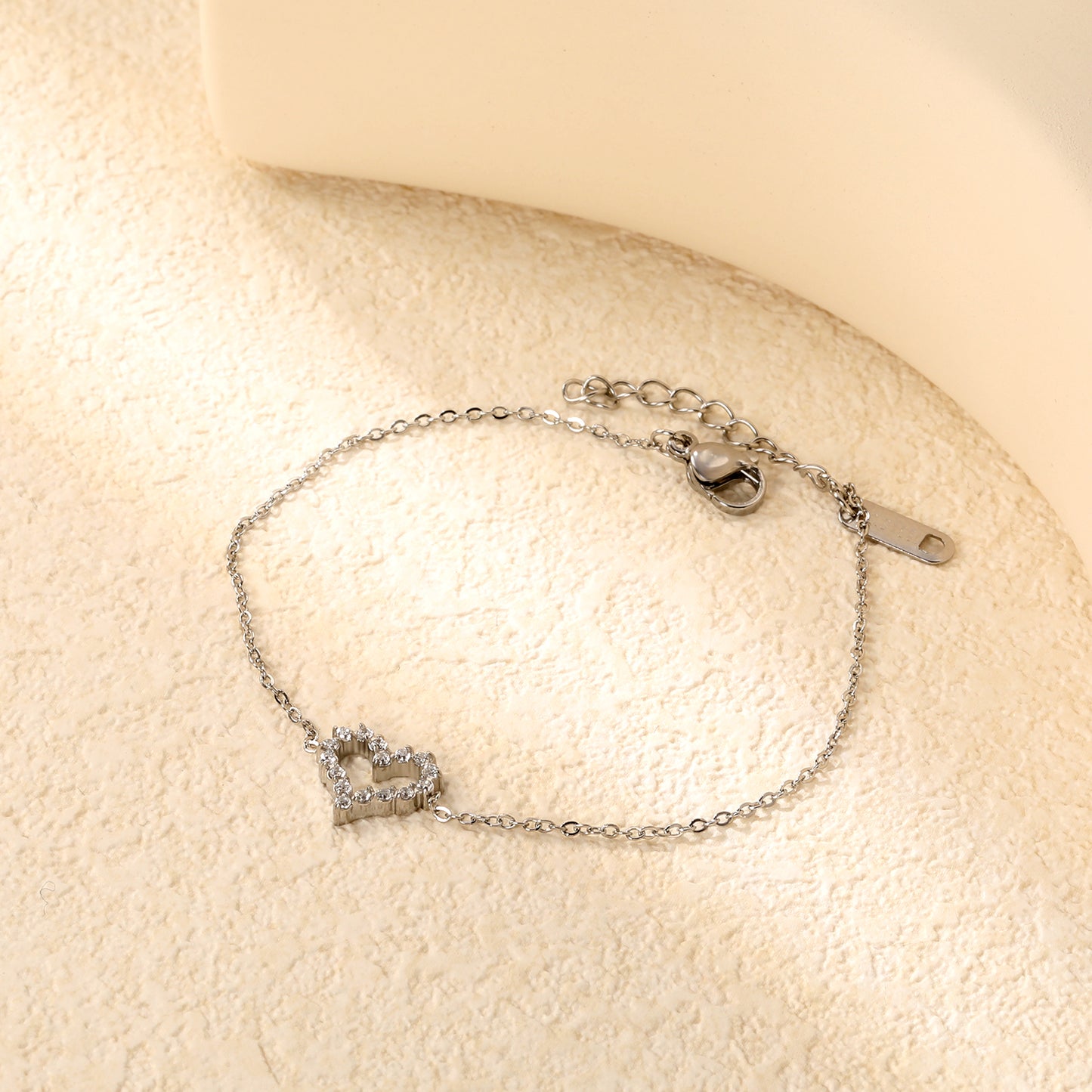 Stainless Steel Steel-Colored Hollow Heart Zircon Bracelets - 11.2*10mm, 17+3cm with 6mm Round End Plate
