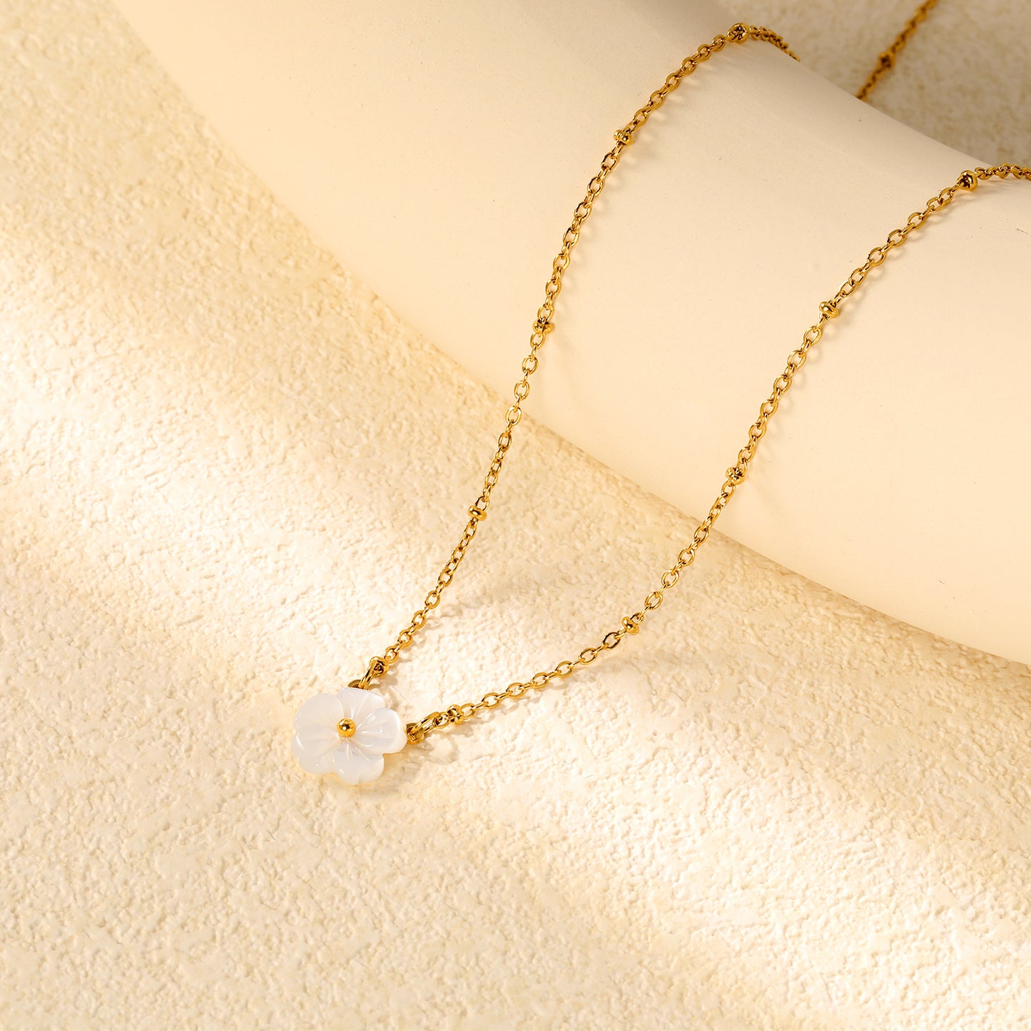 ✨ Wholesale Gold Shell & Floral Beaded Necklace - 2x1.2mm Chain w/ 12.5mm Pendant | Adjustable 40+5cm (3.2g)