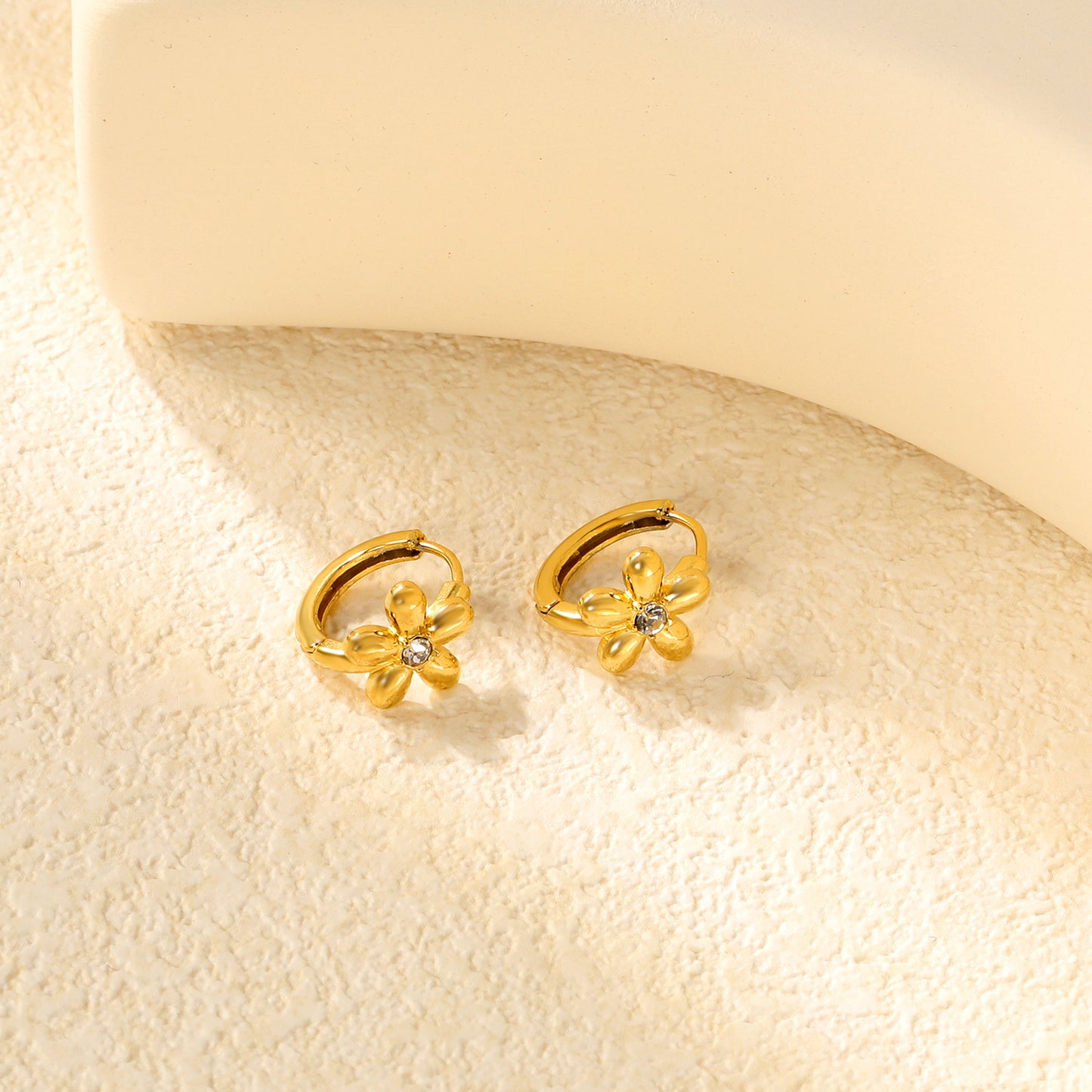 ✨ Wholesale Gold Floral & Butterfly Ear Cuffs - 6.2-10mm Designs w/ White Zircon | 10mm Adjustable Stainless Steel (1.6-2.5g)