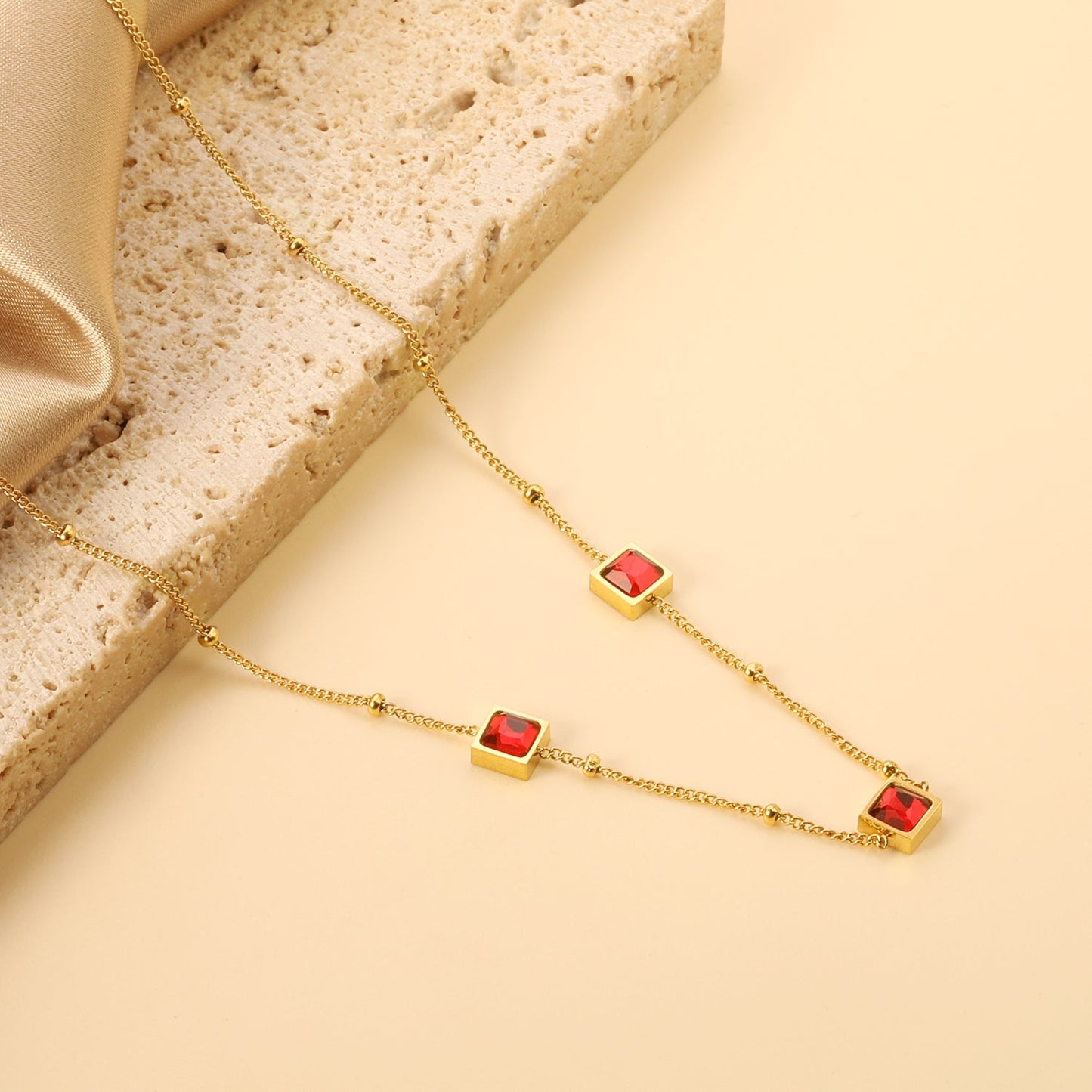 3 square white & red & lake blue & green diamond pendant bead chain necklace 39+5cm gold color