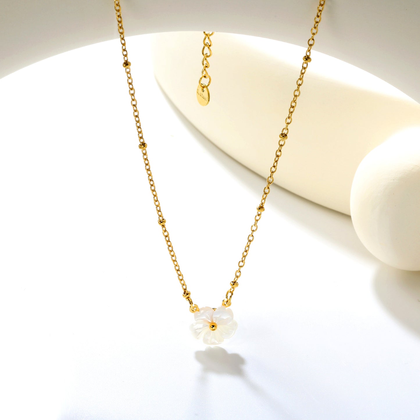 ✨ Wholesale Gold Shell & Floral Beaded Necklace - 2x1.2mm Chain w/ 12.5mm Pendant | Adjustable 40+5cm (3.2g)