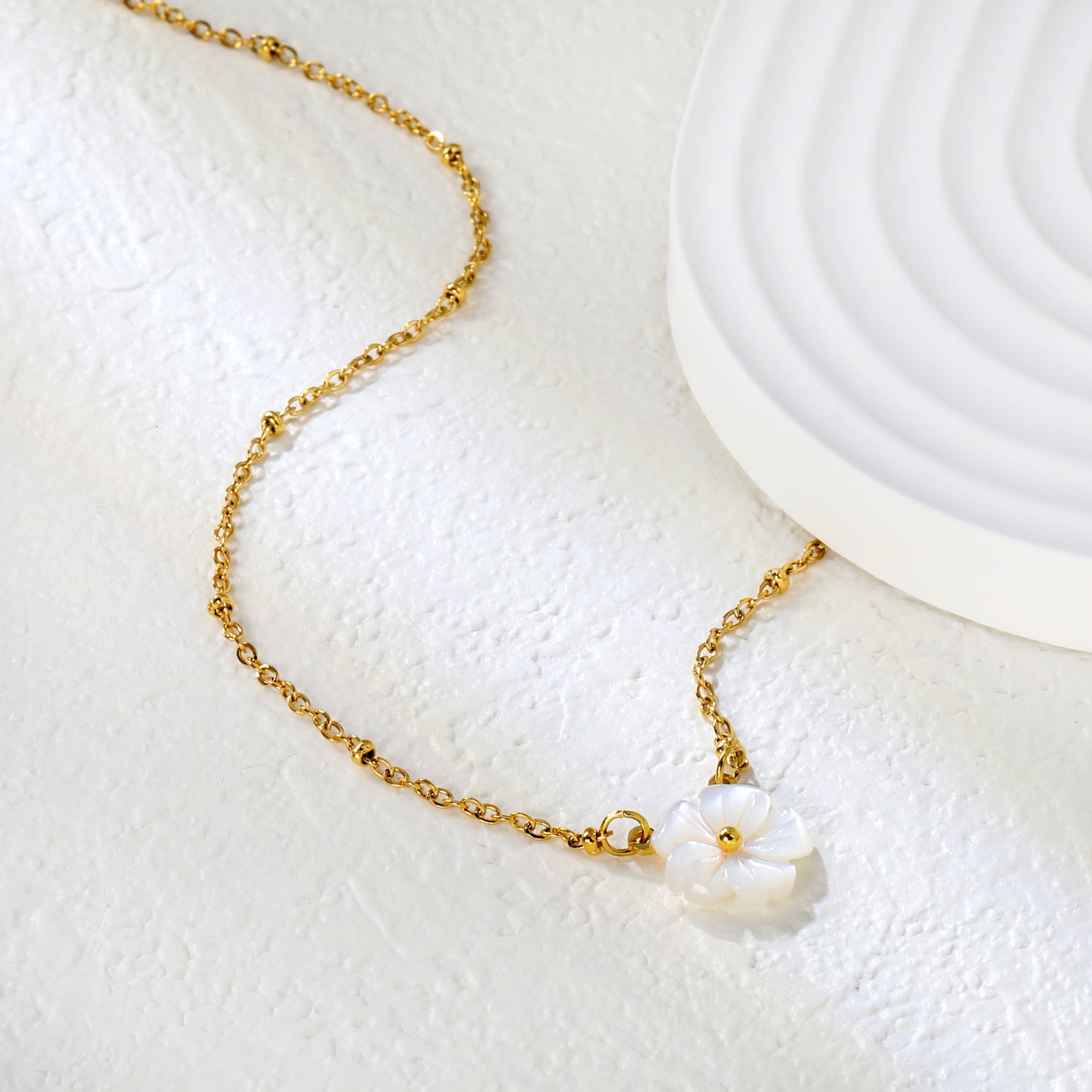 ✨ Wholesale Gold Shell & Floral Beaded Necklace - 2x1.2mm Chain w/ 12.5mm Pendant | Adjustable 40+5cm (3.2g)