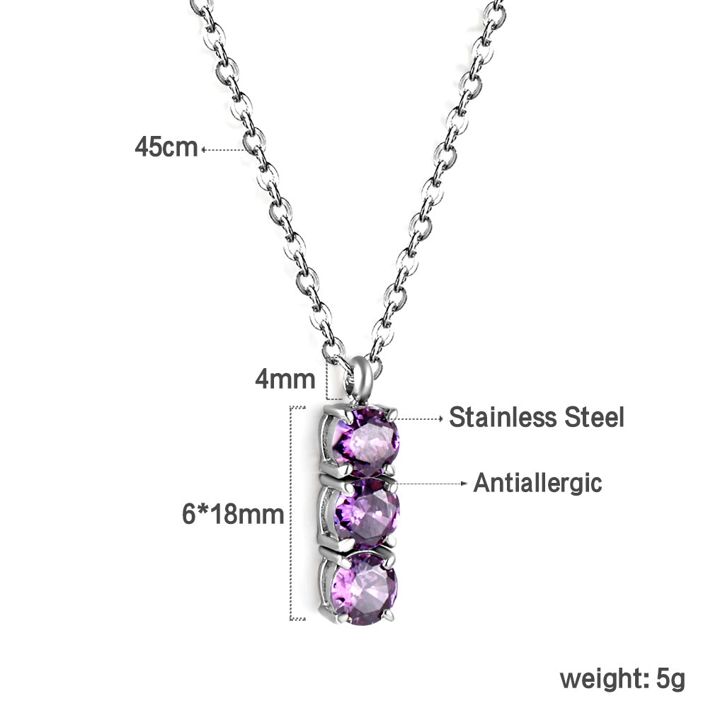 four claw three white round diamonds pendant necklace 45cm