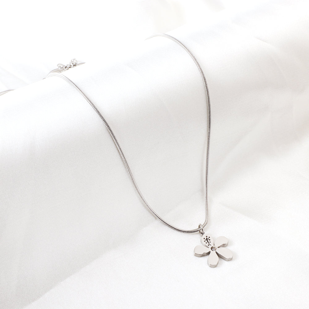 Stainless Steel Peach Blossom Accessory with Diamond Necklace