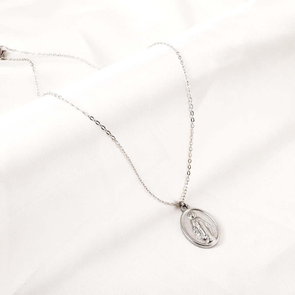 Stainless Steel Oval Accessories With Madonna Pattern Enamel Girls Jewelry Necklace