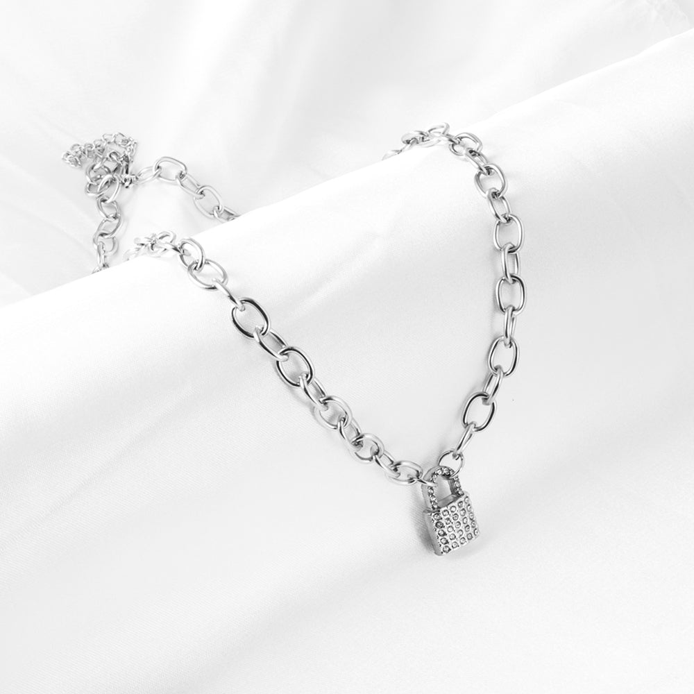 Hypoallergenic girls jewelry Stainless Steel Lock Accessory With Diamond Necklace