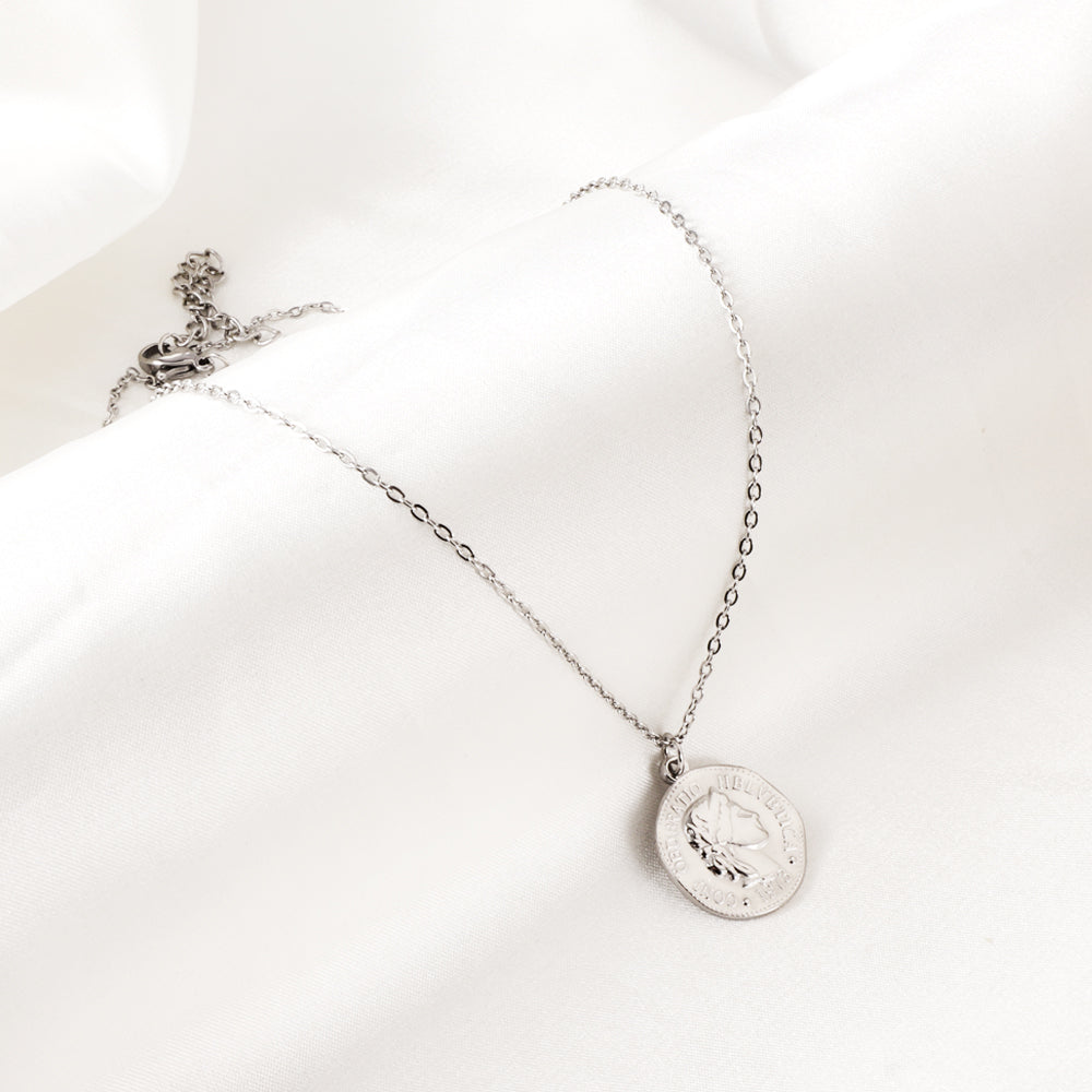 Stainless Steel Round Accessory With Boy Avatar Pattern Necklace