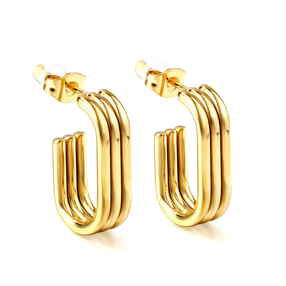 Wholesale The latest models of gold Earrings fall sense C Earrings