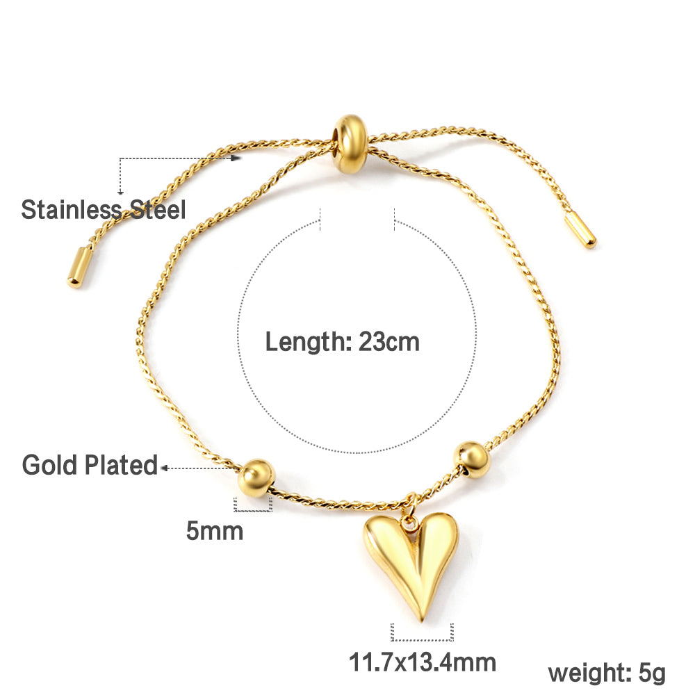 Heart-shaped charm bracelet