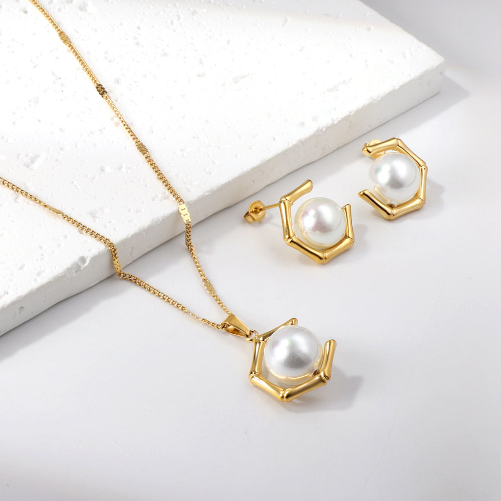 Wholesale Pentagonal + white pearl pendant necklace 40+5cm