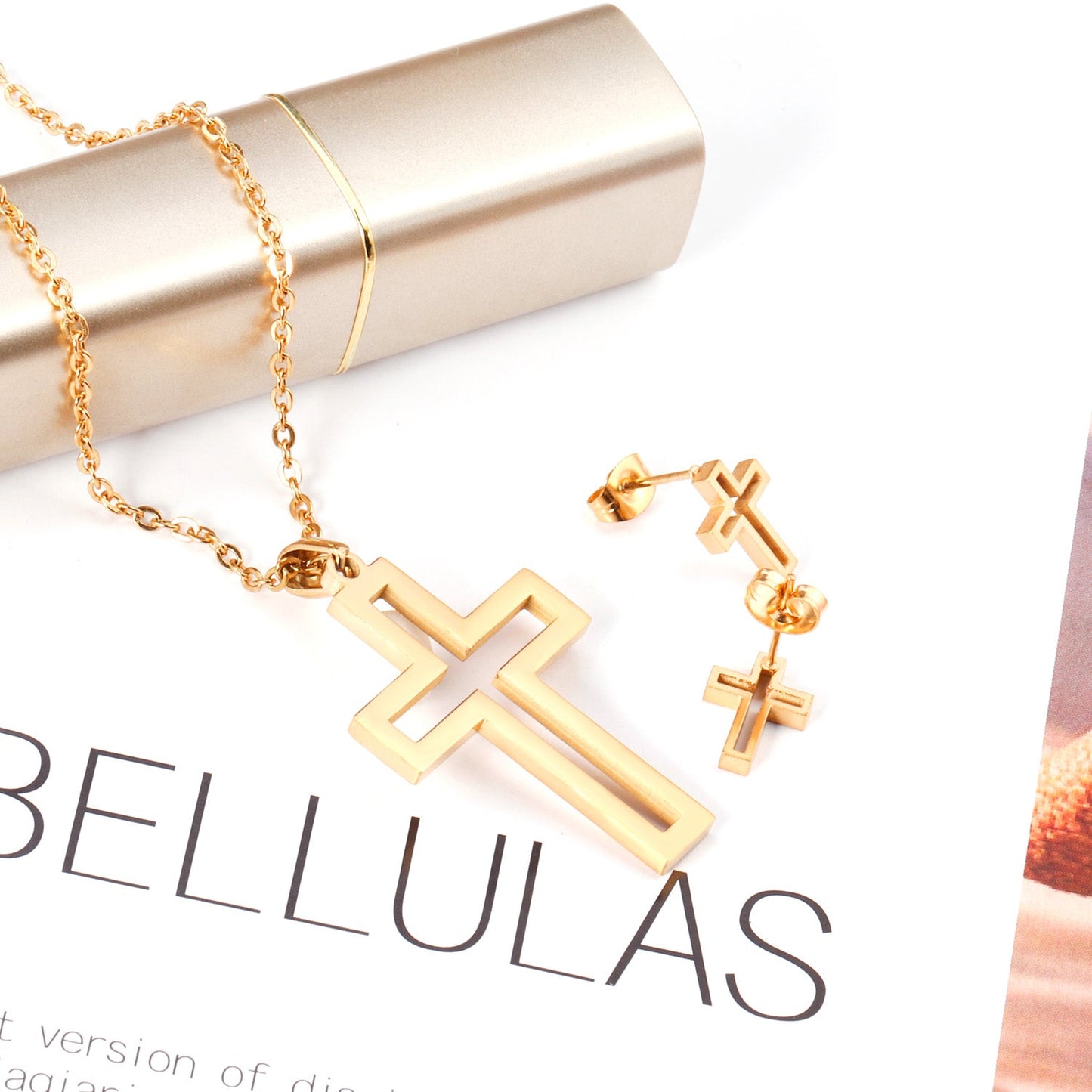 Steel/golden stranded cut crosses faceted set without diamonds