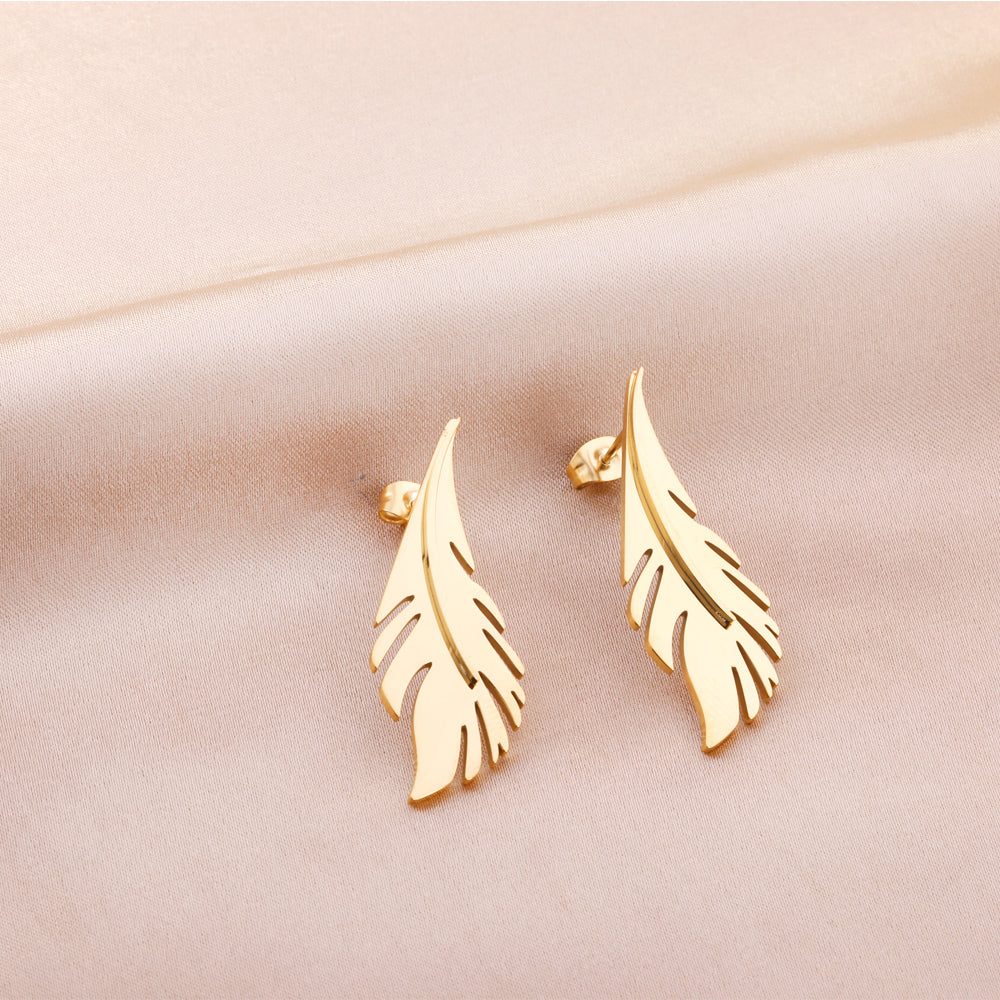 Leaf Stud Earrings Gold