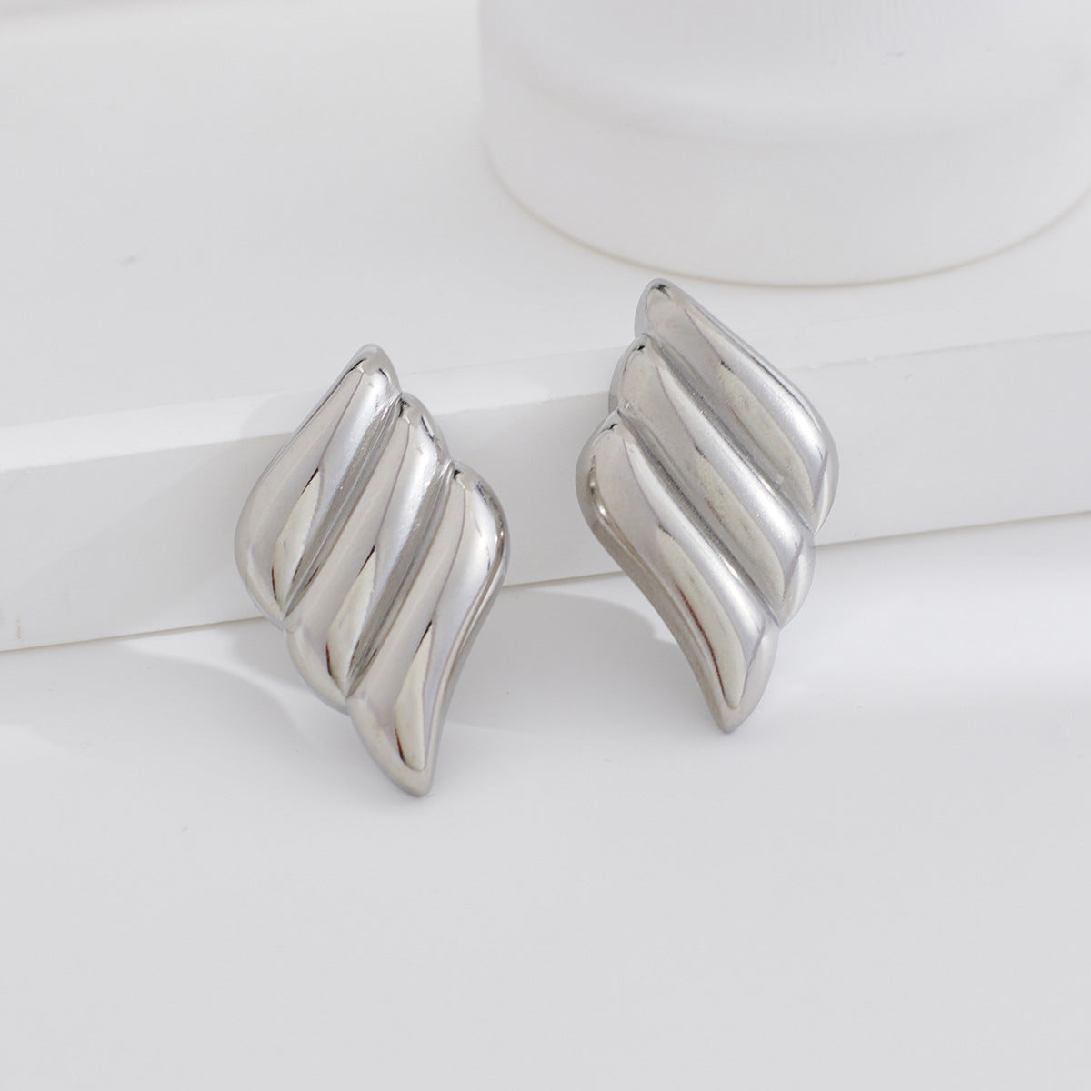 Geometric 18K Gold Stainless Steel Fashion Simple Metal Style Triple Wing Stud Earrings