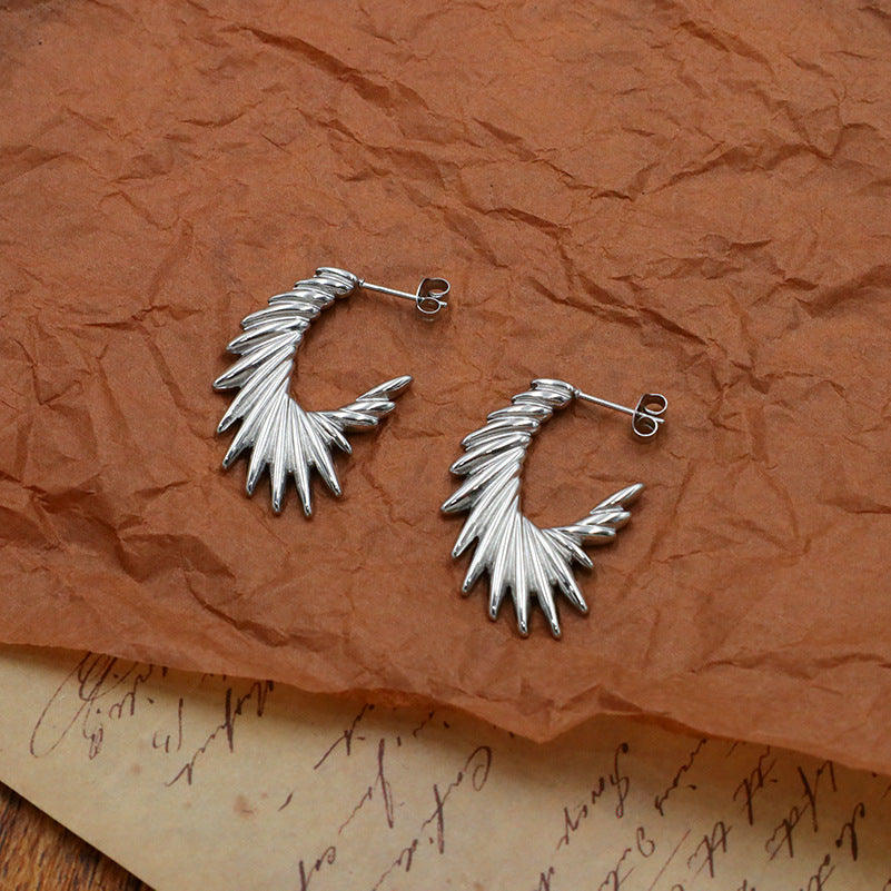 Personalized Exaggerated Feather Wings Girls Earrings Fashion Retro