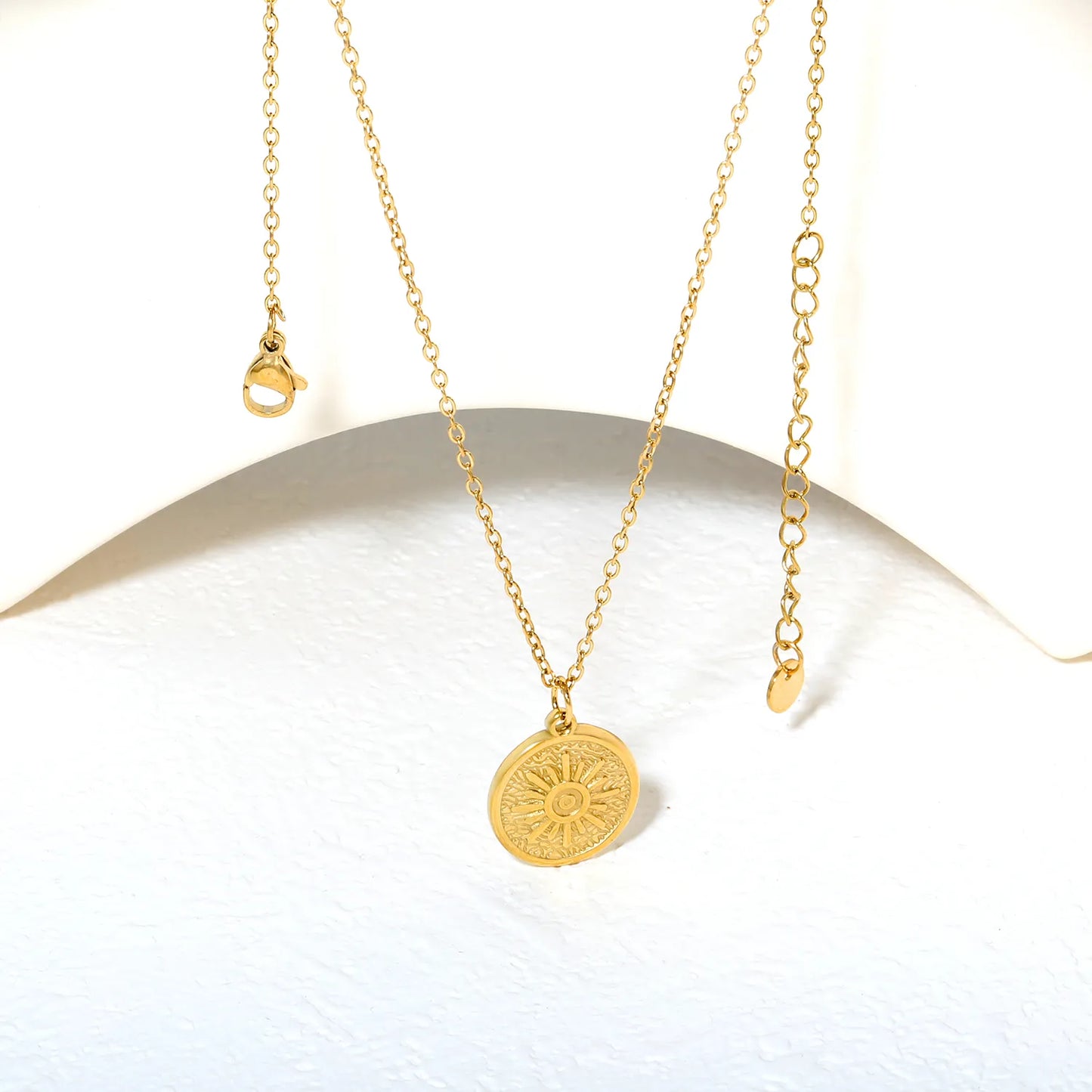 ✨ Wholesale Gold Stainless Steel Sunburst Pendant Necklace | 16mm Radiant Disc Pendant | 45+5cm Chain with Oval Lobster Clasp