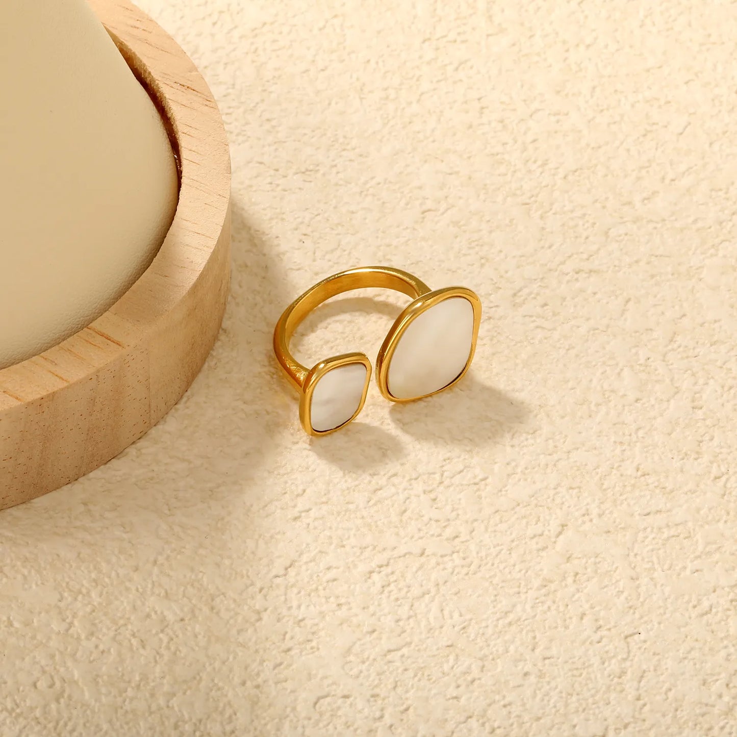 ✨ Wholesale 14mm Shell Open Ring | Gold Stainless Steel | Boho Beach Jewelry