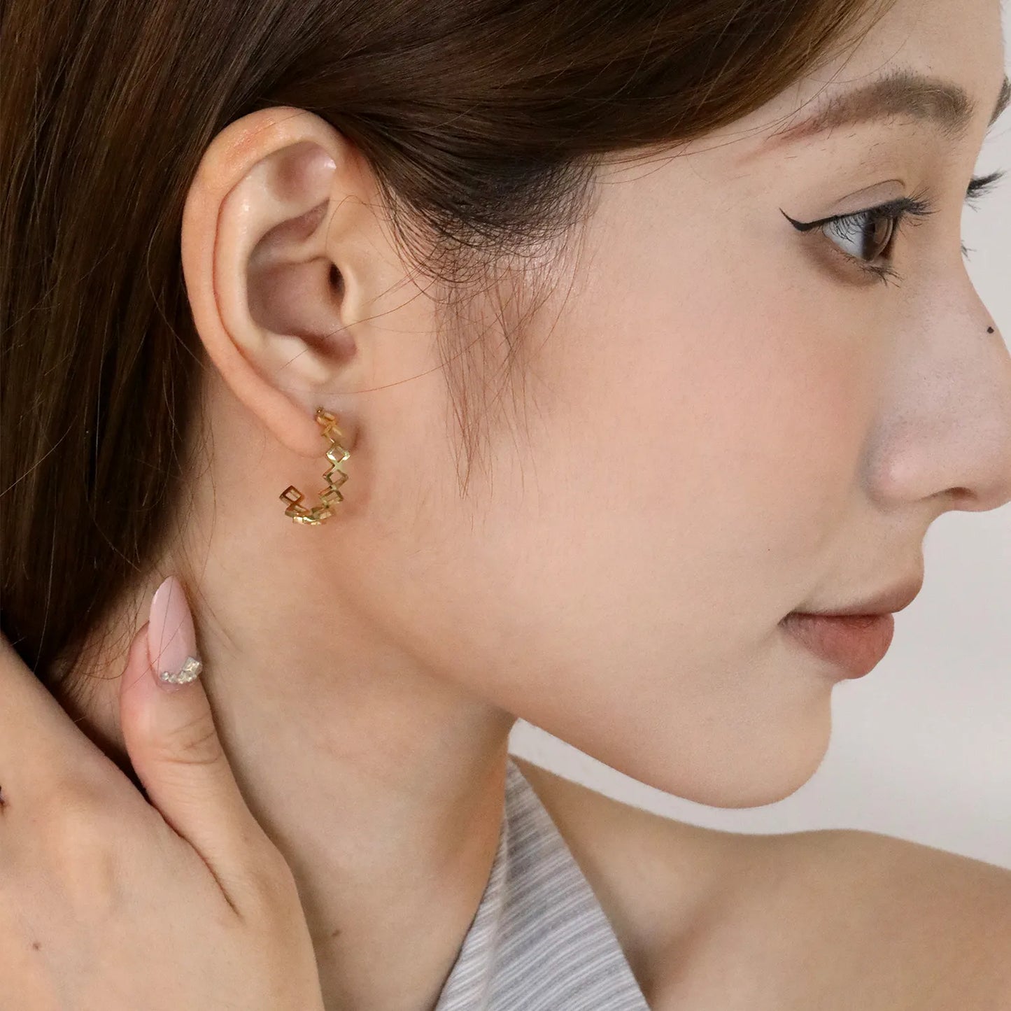 ✨ Wholesale Gold Stainless Steel  Cut-out C-Hoop Earrings | 4.5x20mm Geometric Design, Hollow Minimalist Hoops Bulk