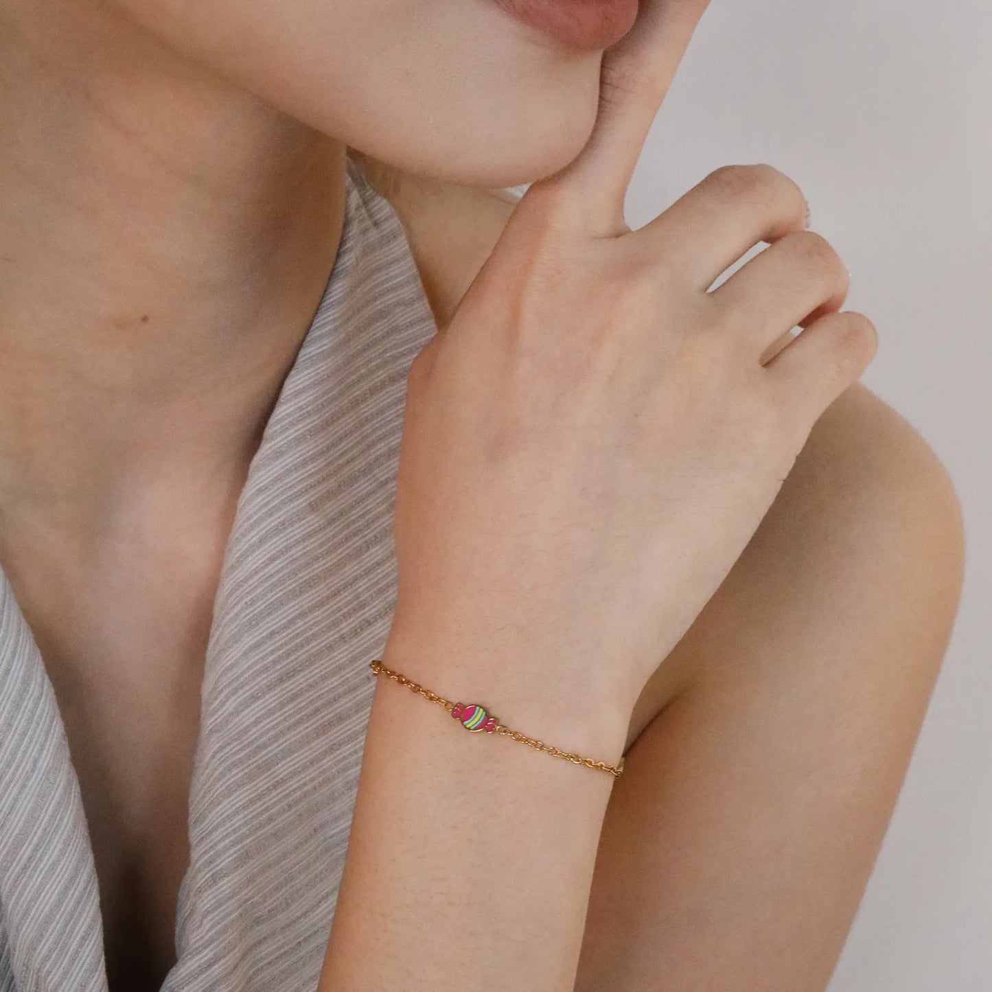 ✨🍬 Wholesale Candy Theme Bracelet | three 9x5mm Candy Charm Design | Gold Plated Stainless Steel Chain 18+3cm | Playful Colorful Jewelry