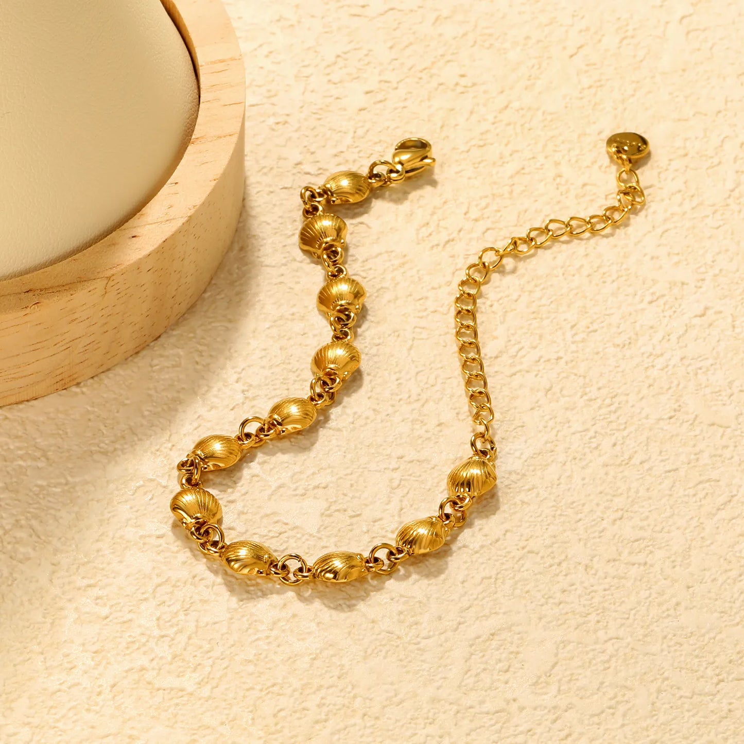 ✨🐚Wholesale Gold Shell Charm Bracelet: 7x6.5mm Beach Pendant + 15+7cm Adjustable Chain | Stainless Steel Ocean Jewelry Bulk