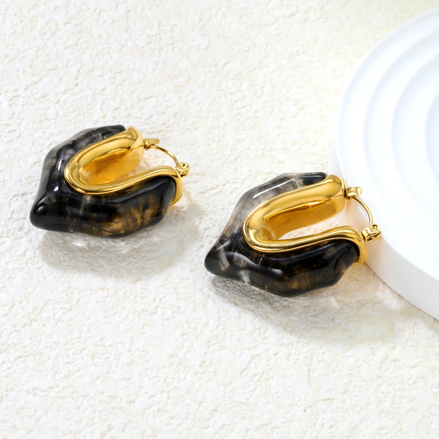 ✨Wholesale Gold Asymmetrical Resin Ear Cuffs | 25.6x29.7mm V-Shape | White/Smoky Black/Amber | Stainless Steel Bulk