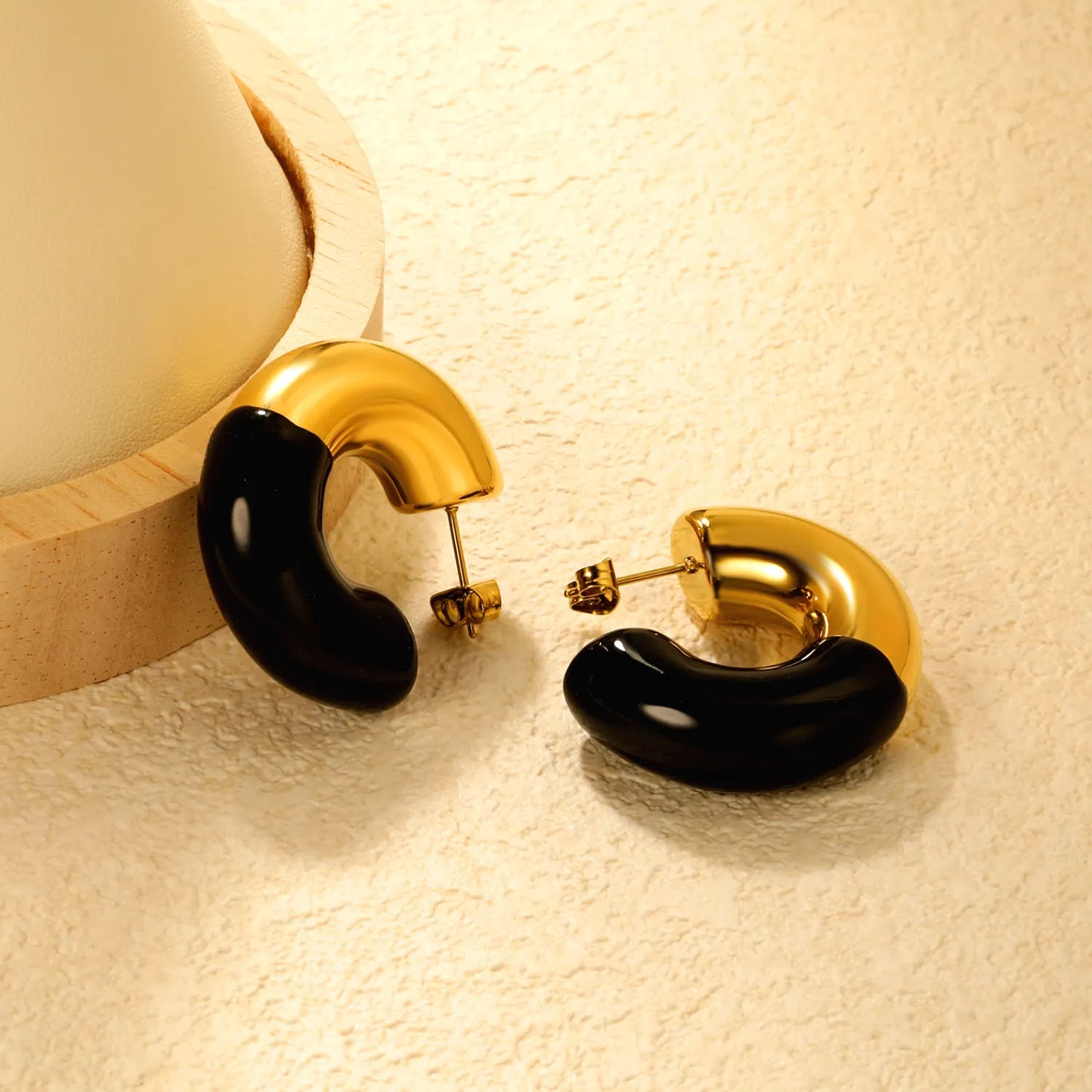 ✨Gold Drip Enamel C-Earrings | 10.3x31.2mm Stainless Steel | White/Black/Red Wholesale
