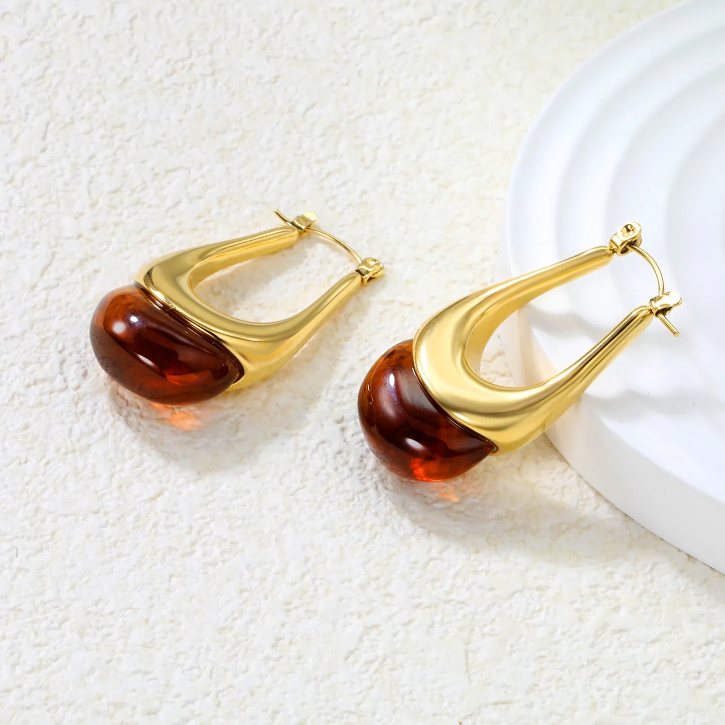 ✨Wholesale Gold Oval Resin Ear Cuffs | 19.4x32.4mm U-Shape | White/Smoky Black/Amber | Stainless Steel Bulk Jewelry