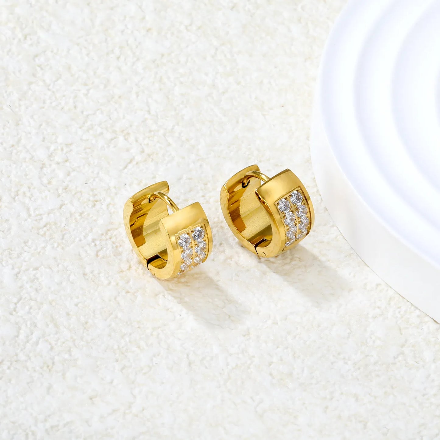 ✨ Wholesale 7pcs 13mm CNC Ball Ear Clips | White Zircon Gold