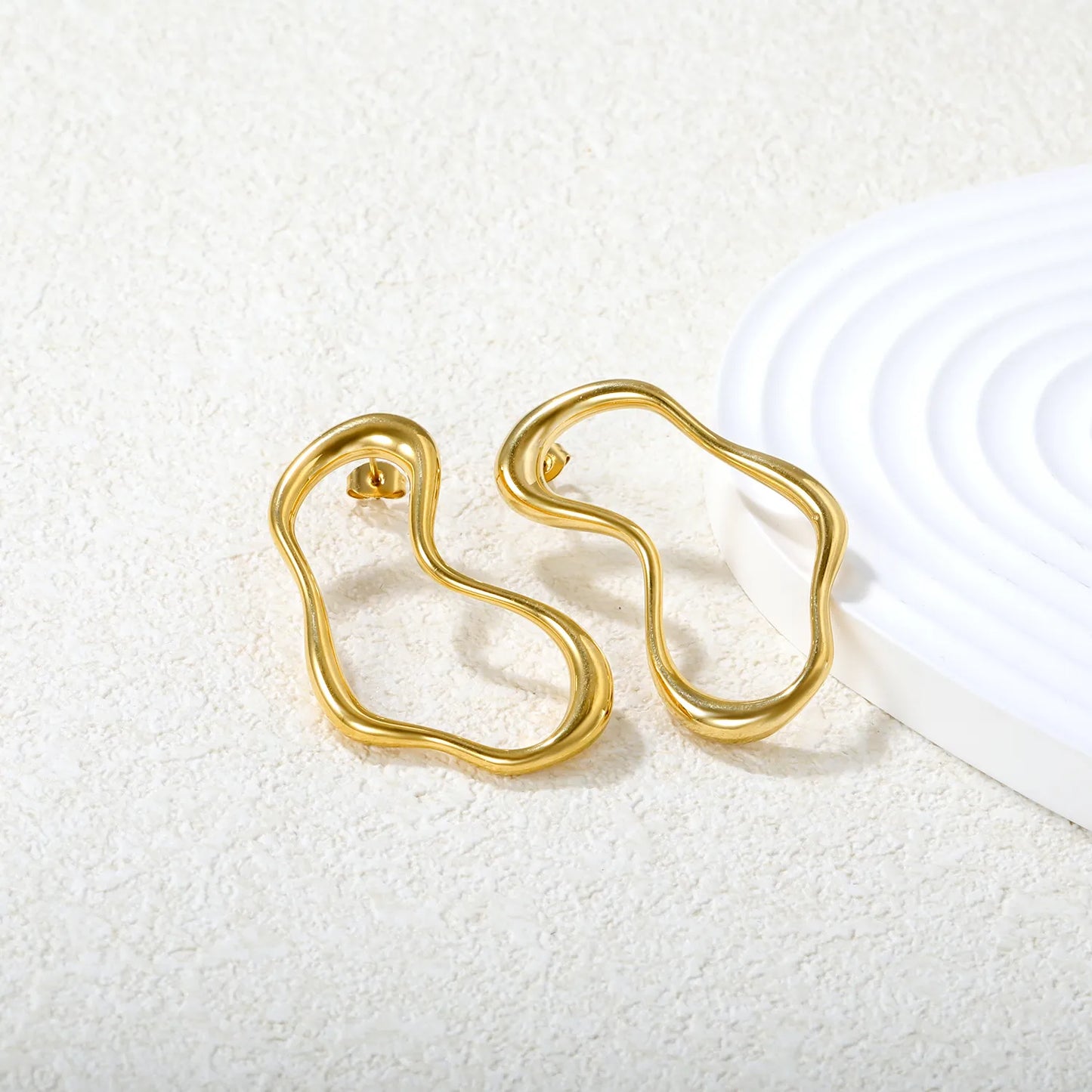 ✨ Wholesale Twisted Geo Earrings | 28x48mm Gold Steel Studs