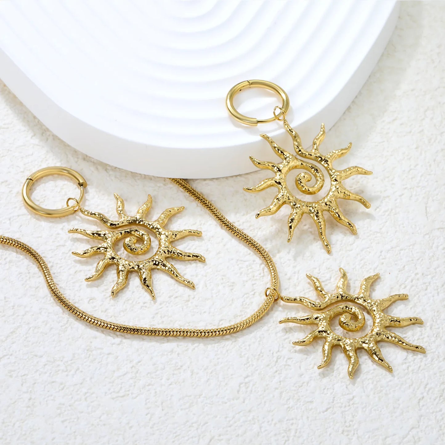 ☀️Hollow Spiral Sun Earrings & Pendant Set Gold Stainless Steel Boho Jewelry | 20mm Studs, 37mm Necklace, 40+5cm Chain | Wholesale
