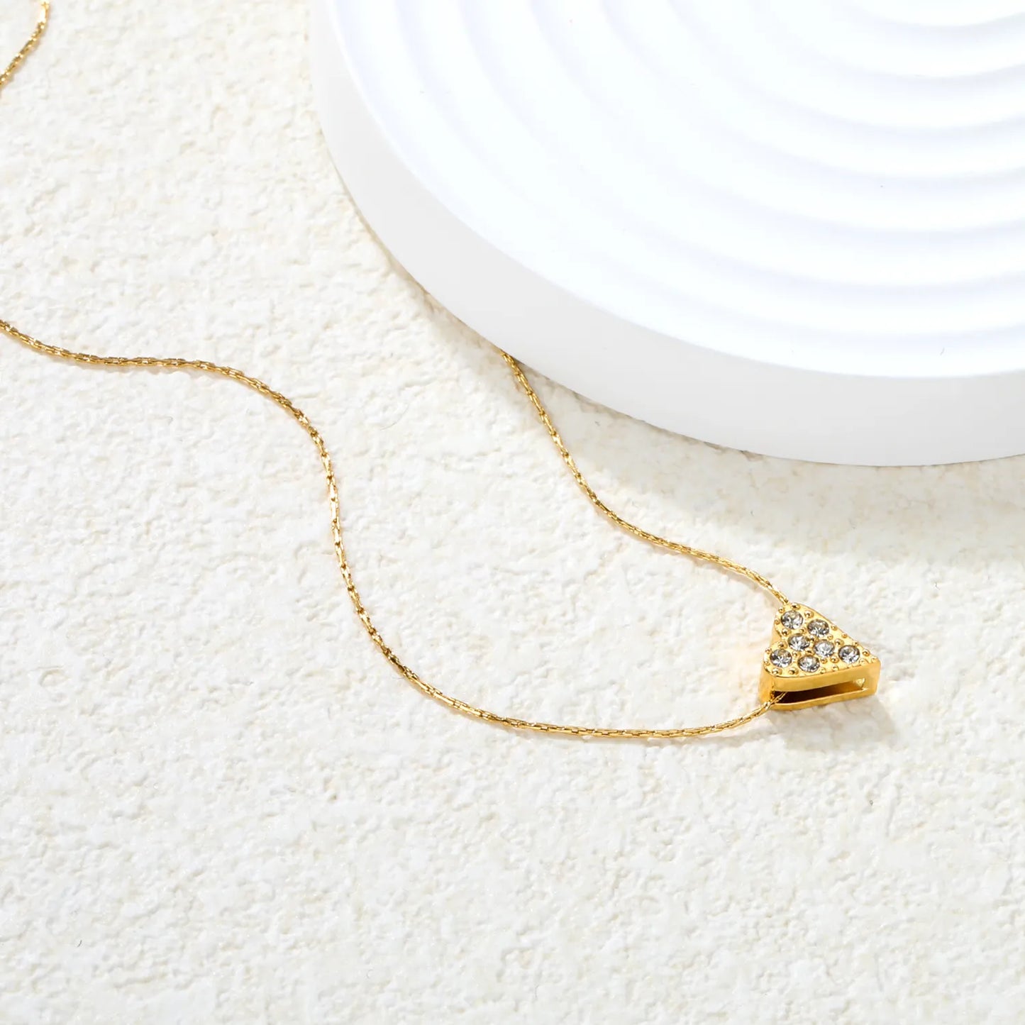 ✨Bulk Gold Heart Pendant Necklace – Sparkling Hollow Design | 8*9mm Size | 0.3mm Cross Round Chain | 40+5cm Adjustable (Wholesale Jewelry for Retailers)