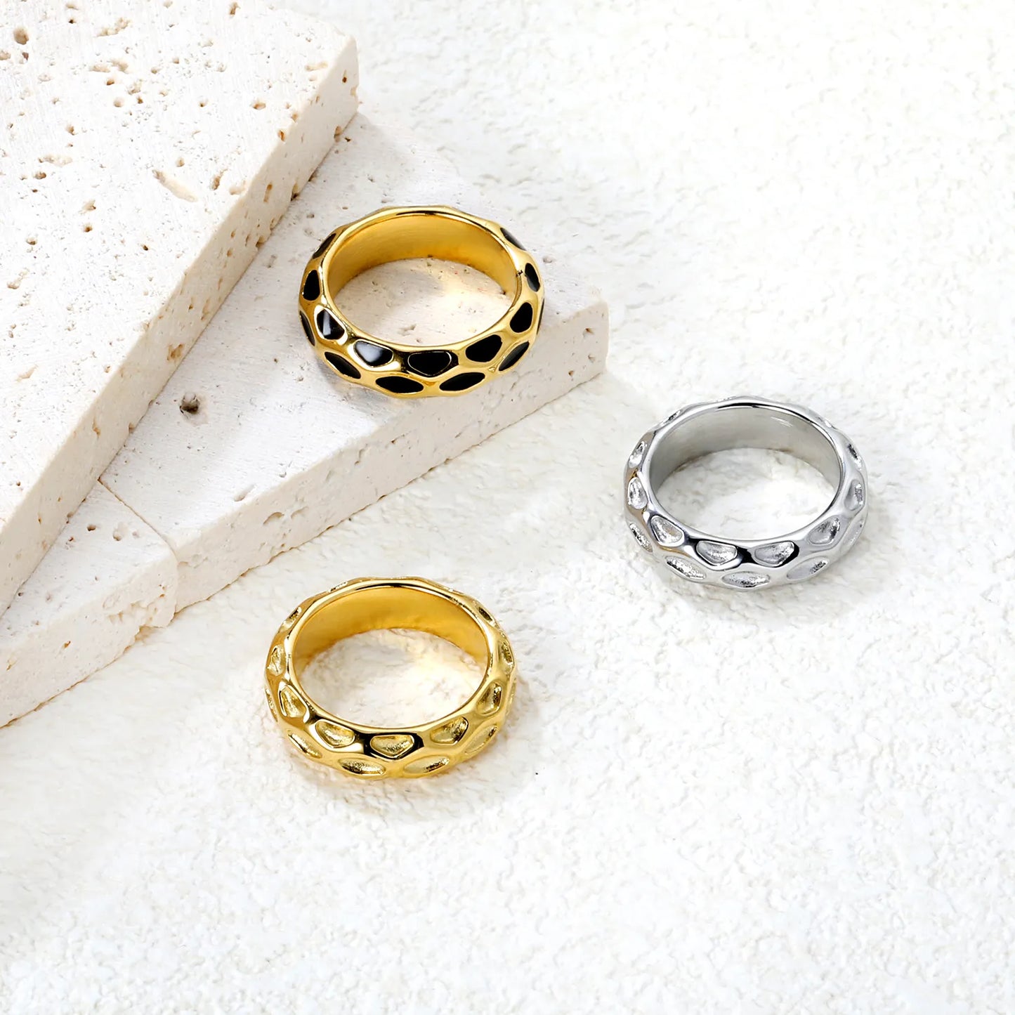 ✨ 18K Gold PVD Irregular hammered Rings With a Height of 5.5mm Wholesale (MOQ 12+) | Stainless Steel Hypoallergenic Bands 🌍 | Stackable & Statement Rings